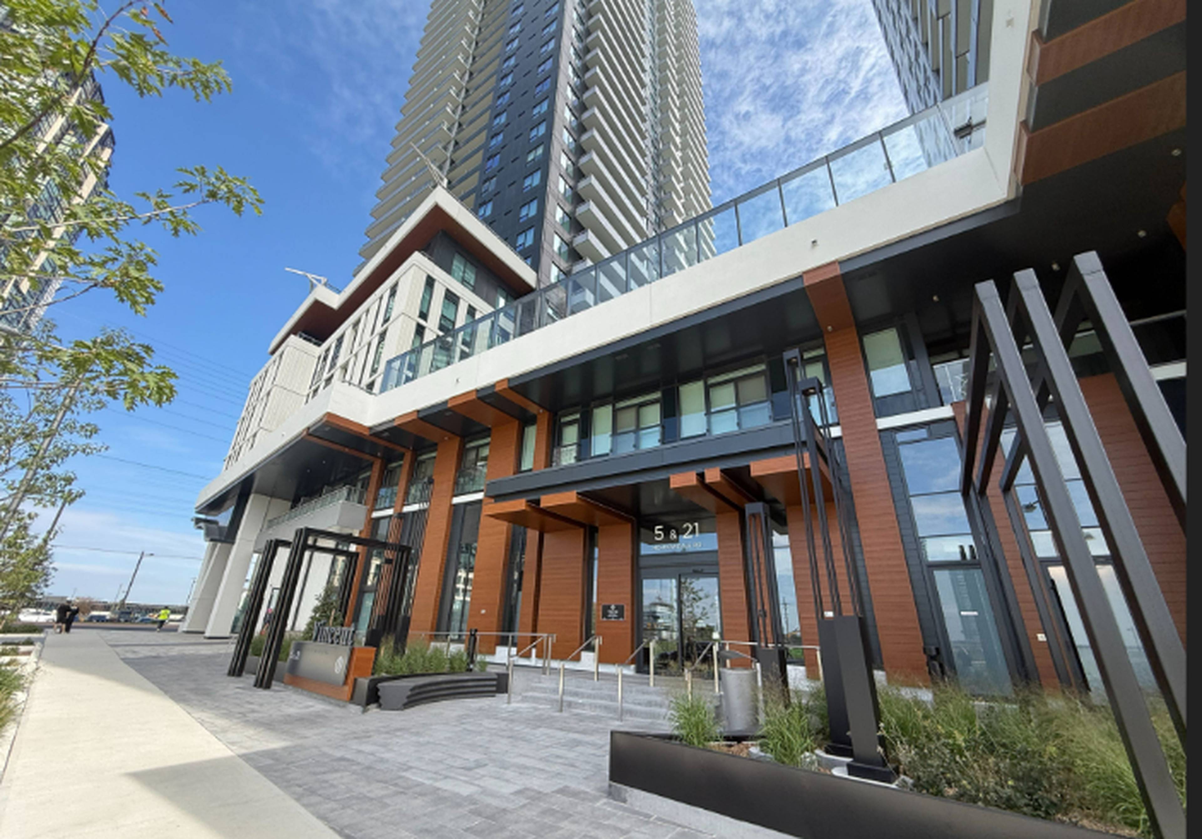 1 室  · 1 卫 for rent $1,900 / 月