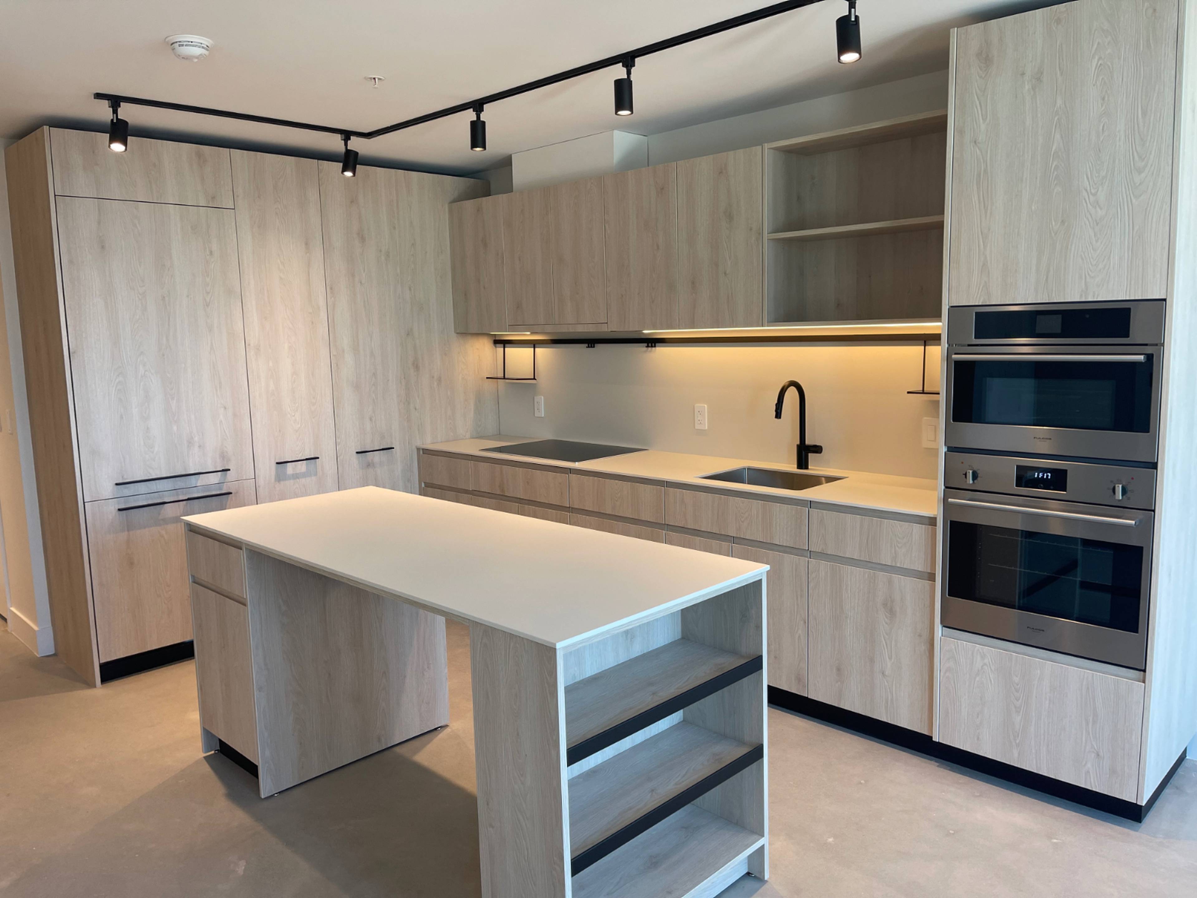 1 室  · 1 卫 for rent $2,475 / 月