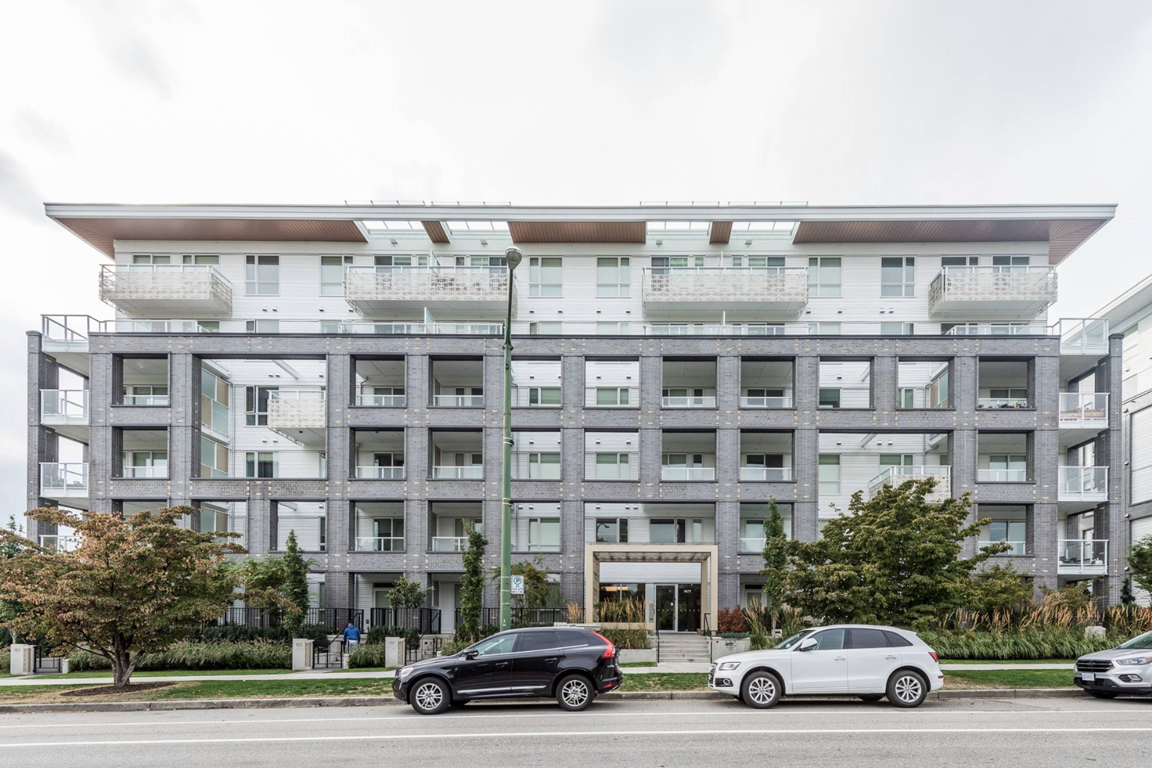 1 室  · 1 卫 for rent $2,350 / 月