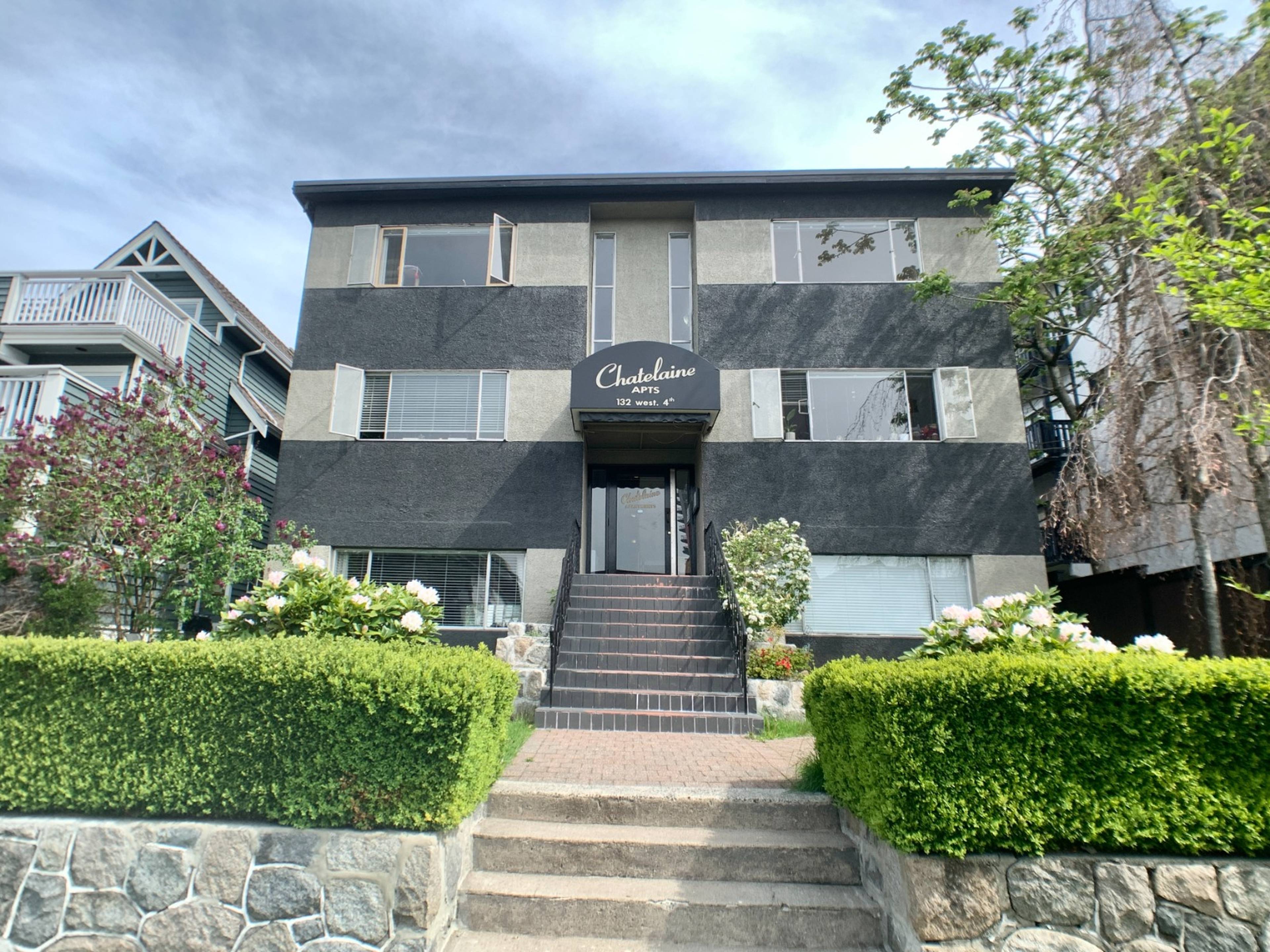 2 Bed  · 1 Bath for rent $2,300 / month