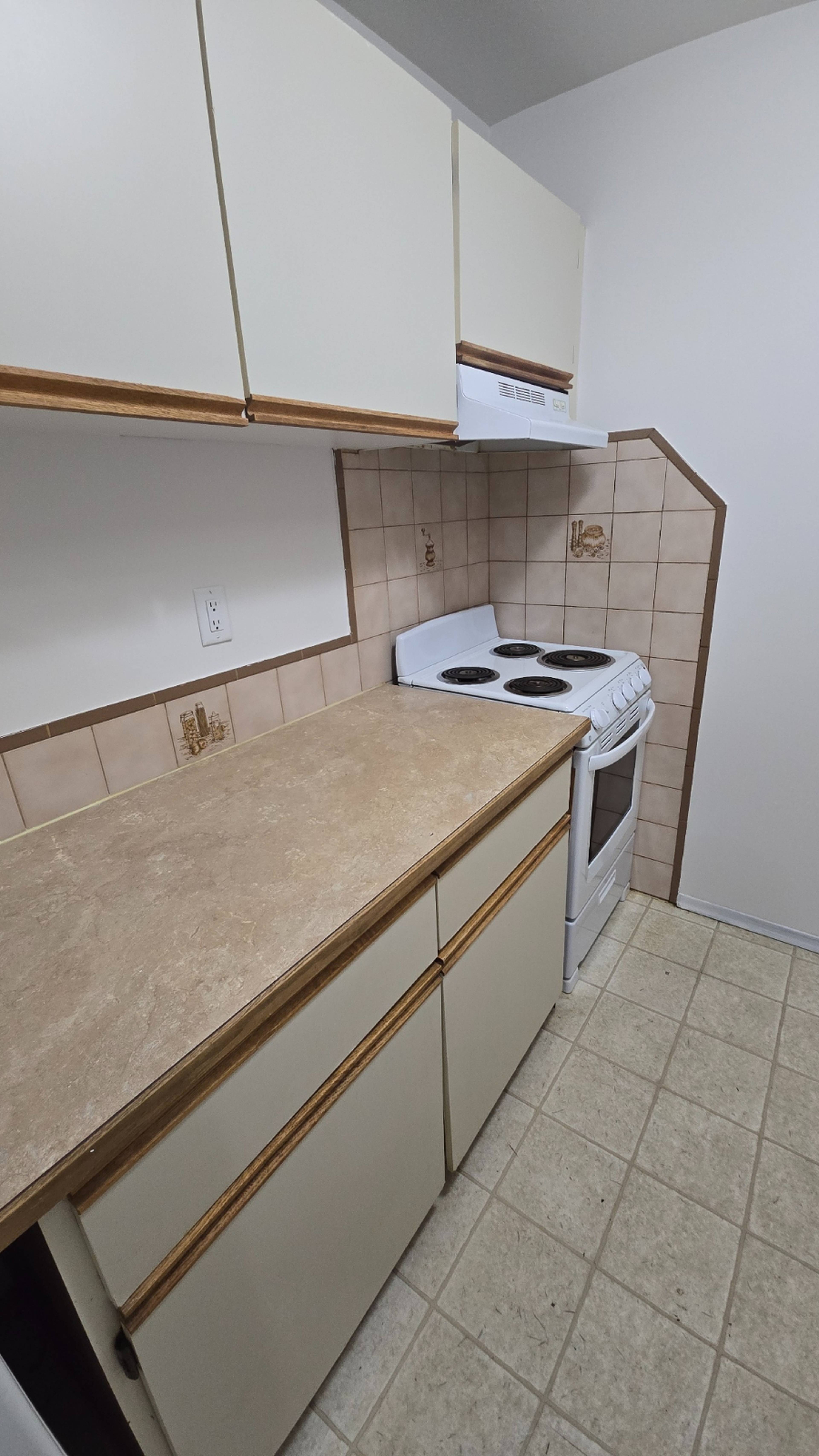 2 Bed  · 1 Bath for rent $2,300 / month