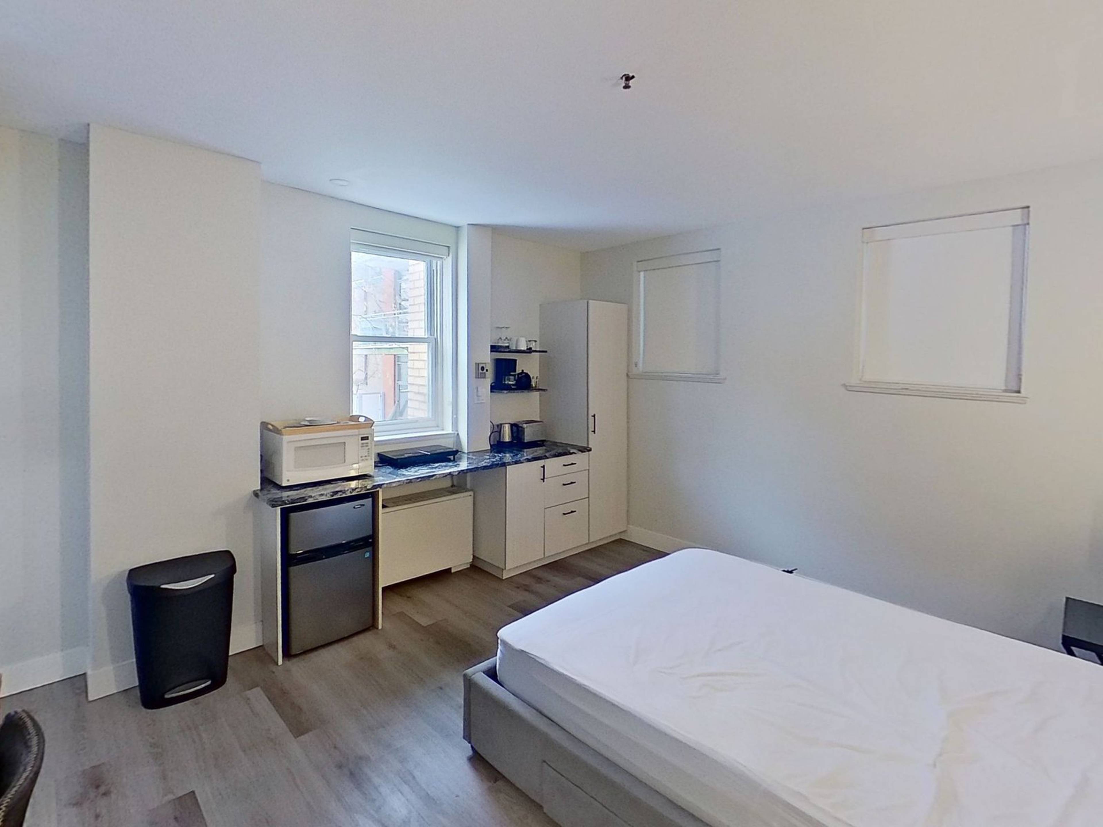 单身公寓  · 1 卫 for rent $1,385 / 月