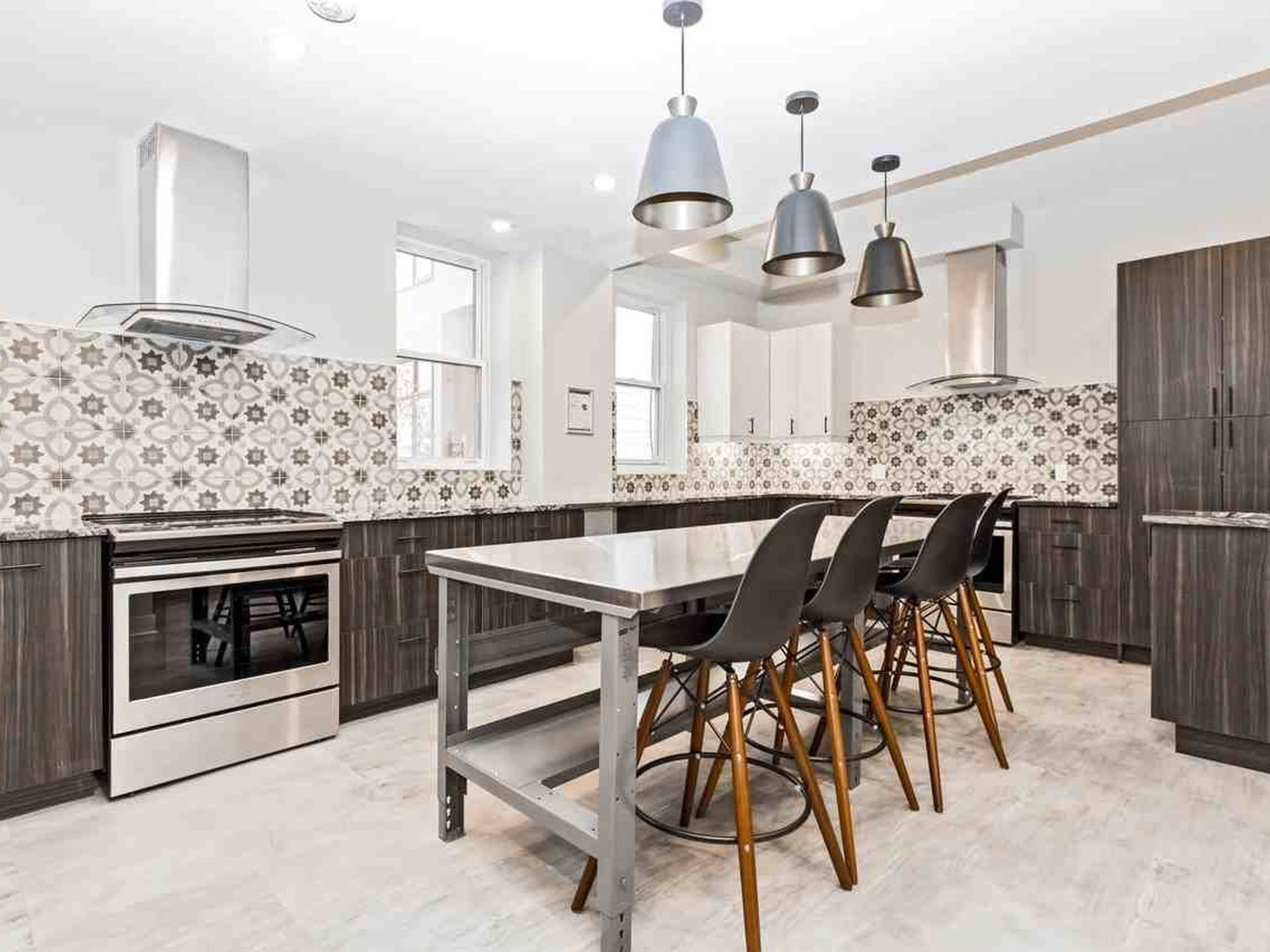 单身公寓  · 1 卫 for rent $1,320 / 月