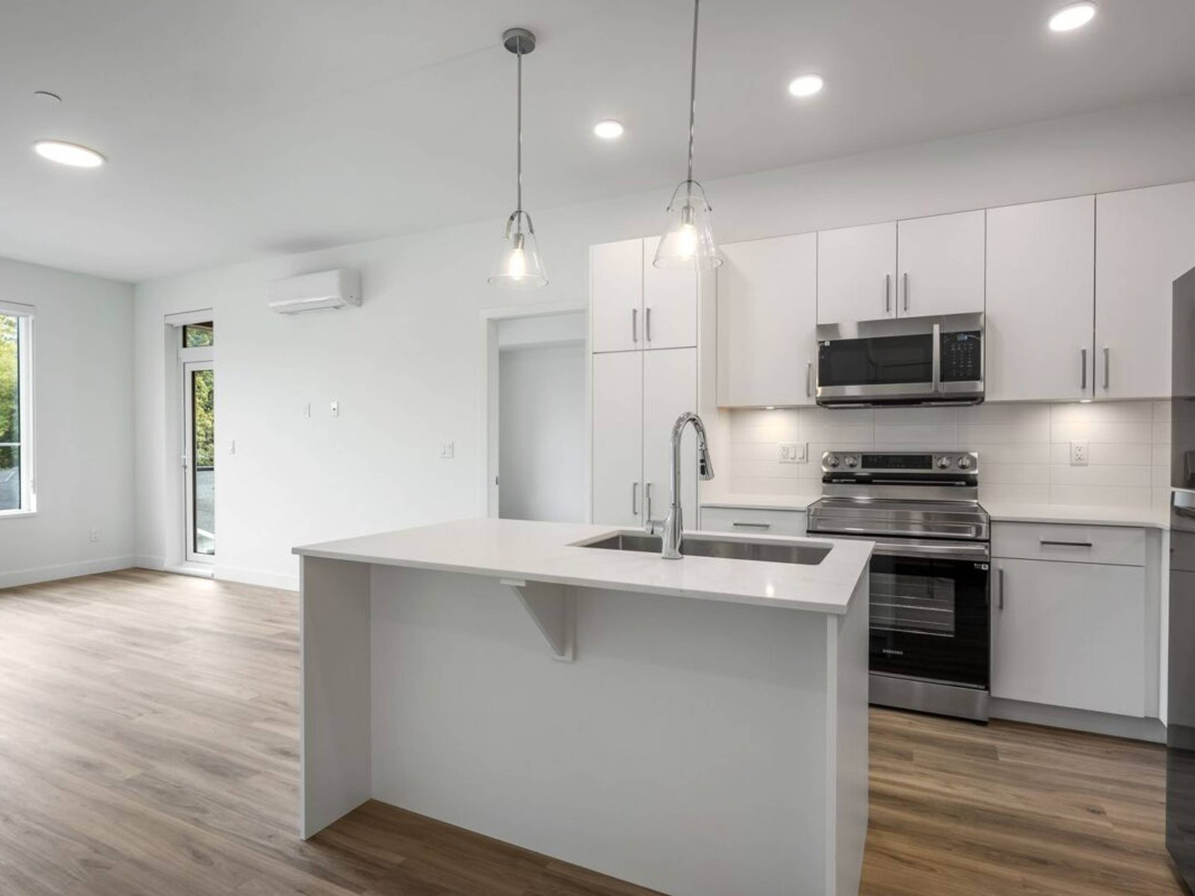 2 Bed  · 2 Bath for rent $2,100 / month