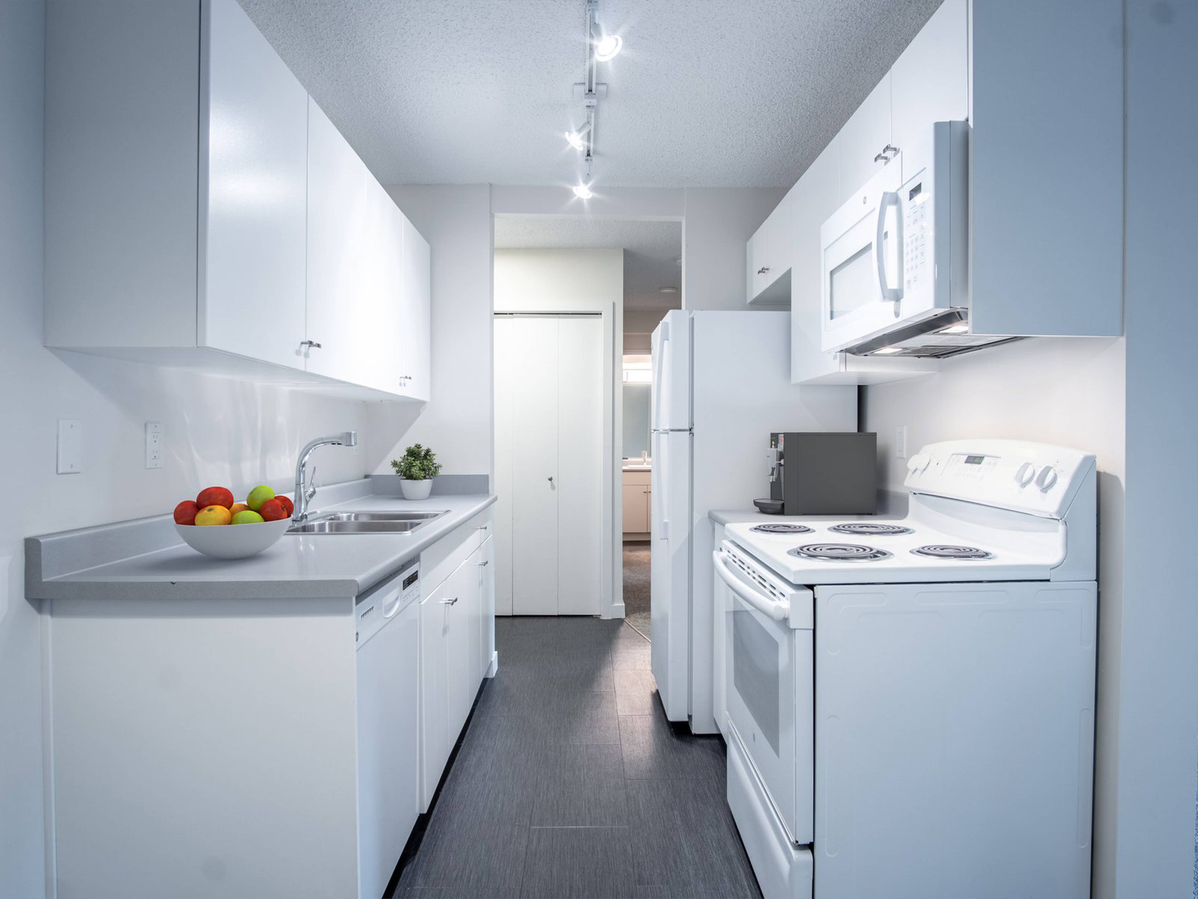2 ch.  · 1 s. de bains for rent $1,460 / mois