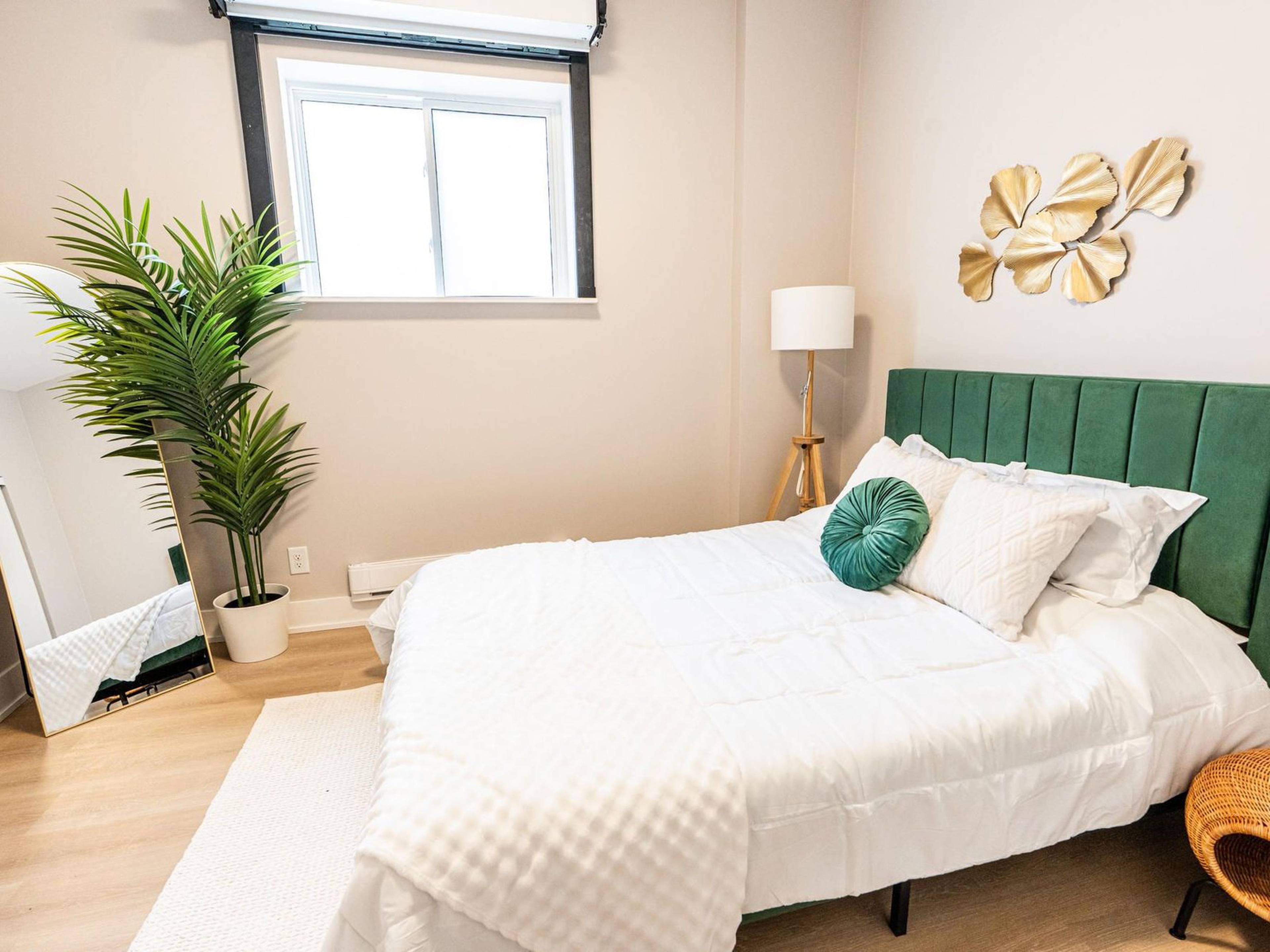 Studio  · 1 s. de bains for rent $1,775 / mois