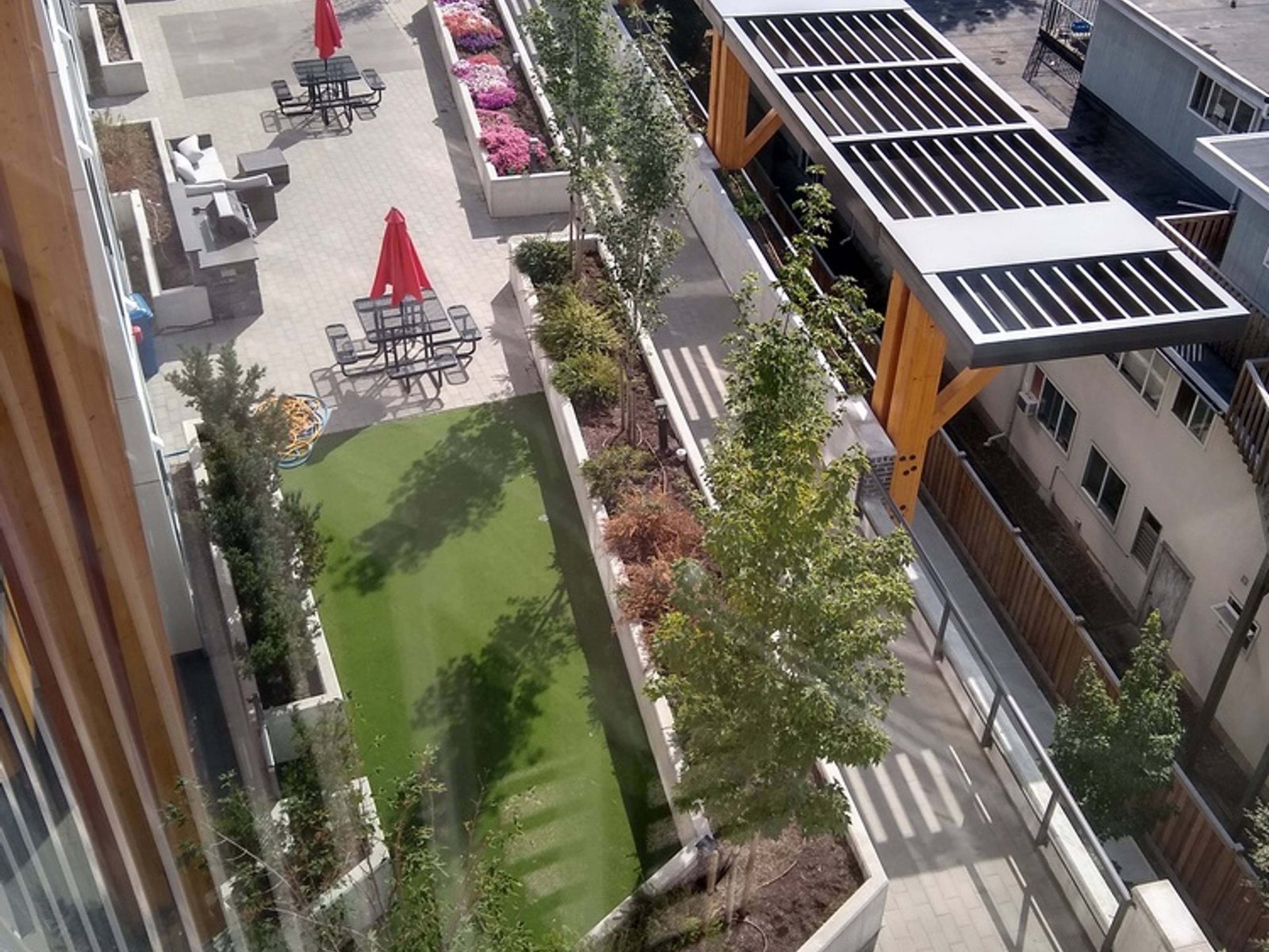 1 ch.  · 1 s. de bains for rent $1,395 / mois