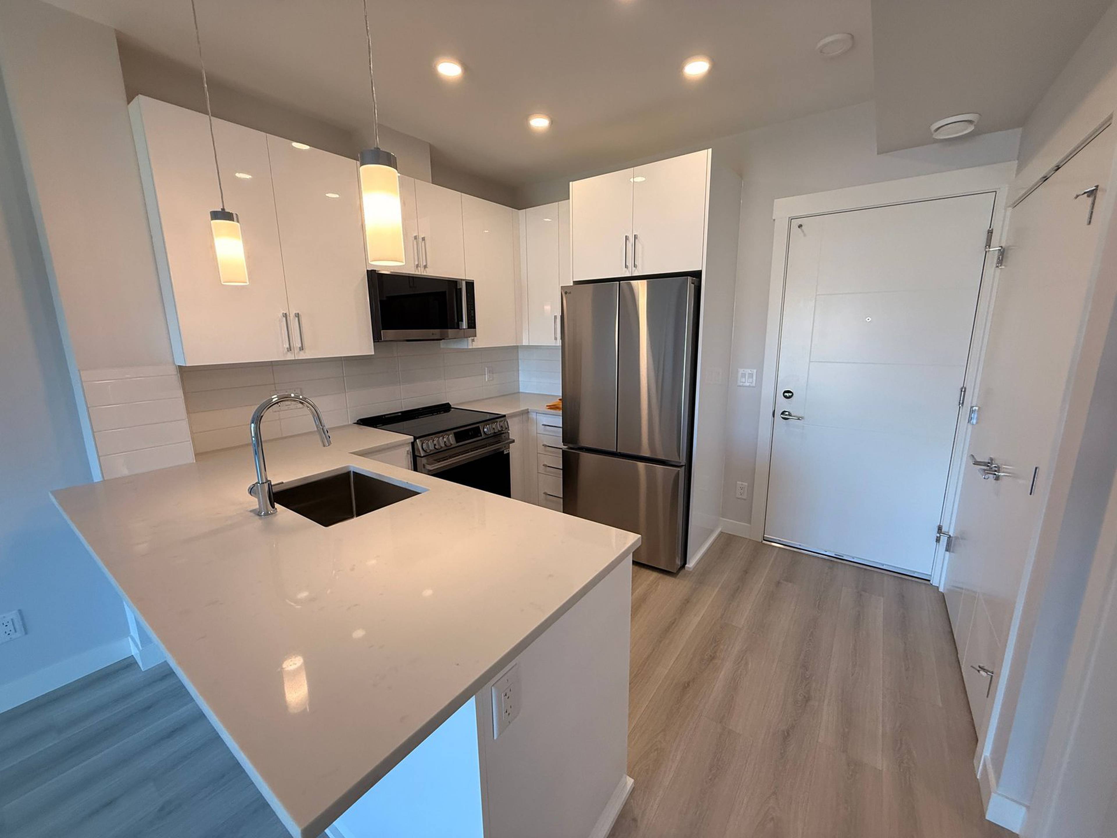 2 Bed  · 2 Bath for rent $1,800 / month