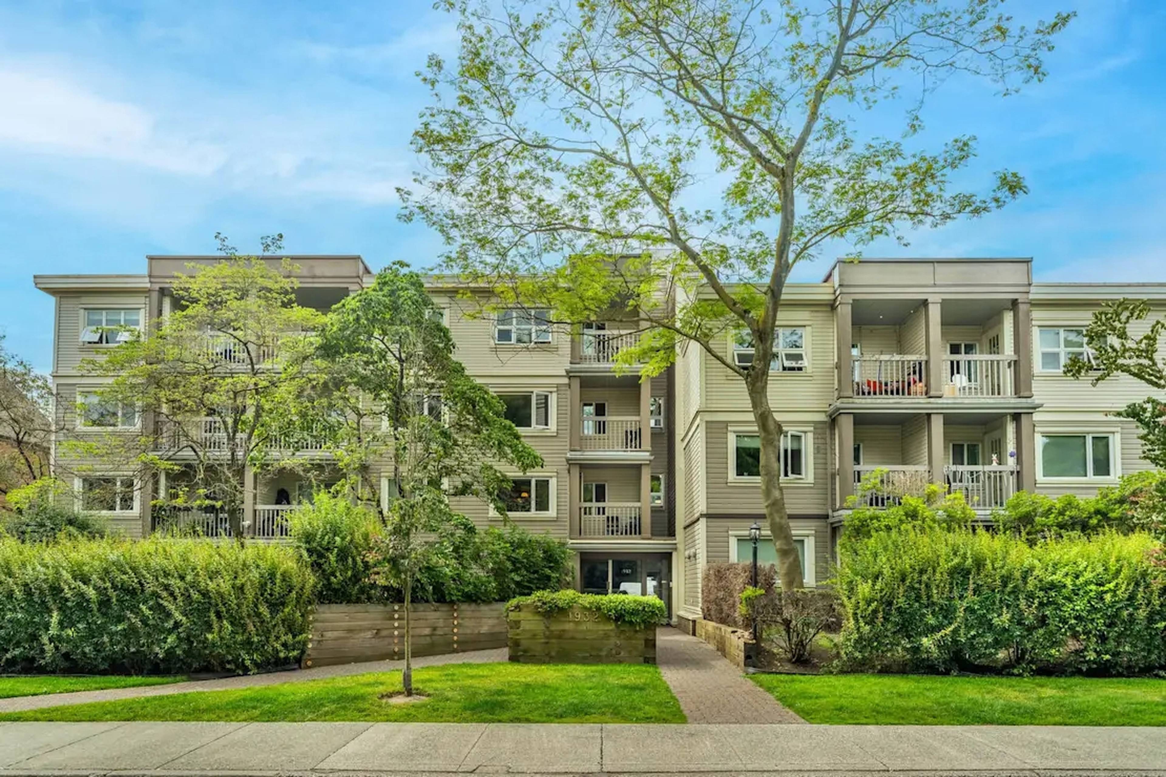 Studio  · 1 s. de bains for rent $1,900 / mois