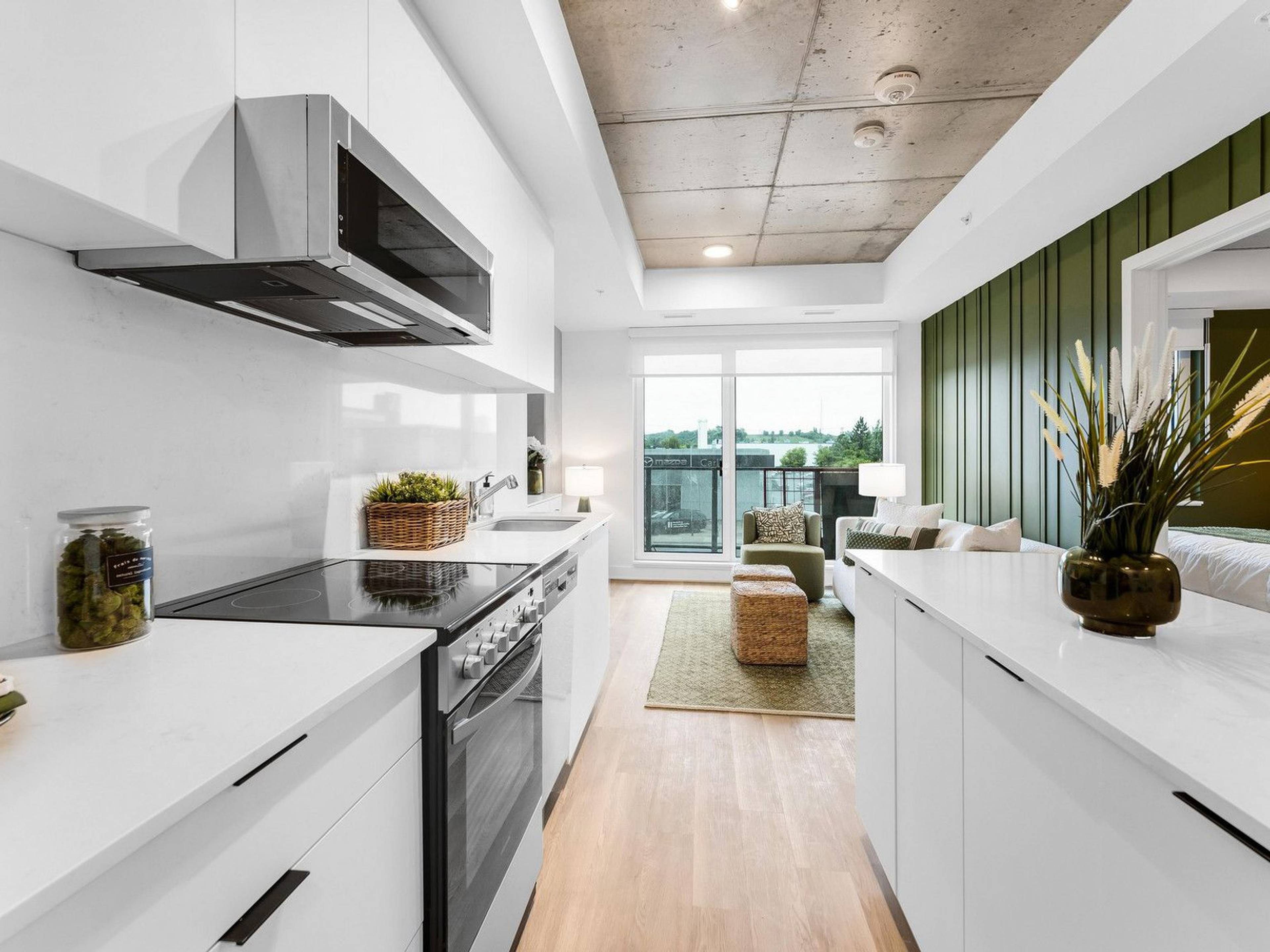 1 ch.  · 1 s. de bains for rent $1,840 / mois