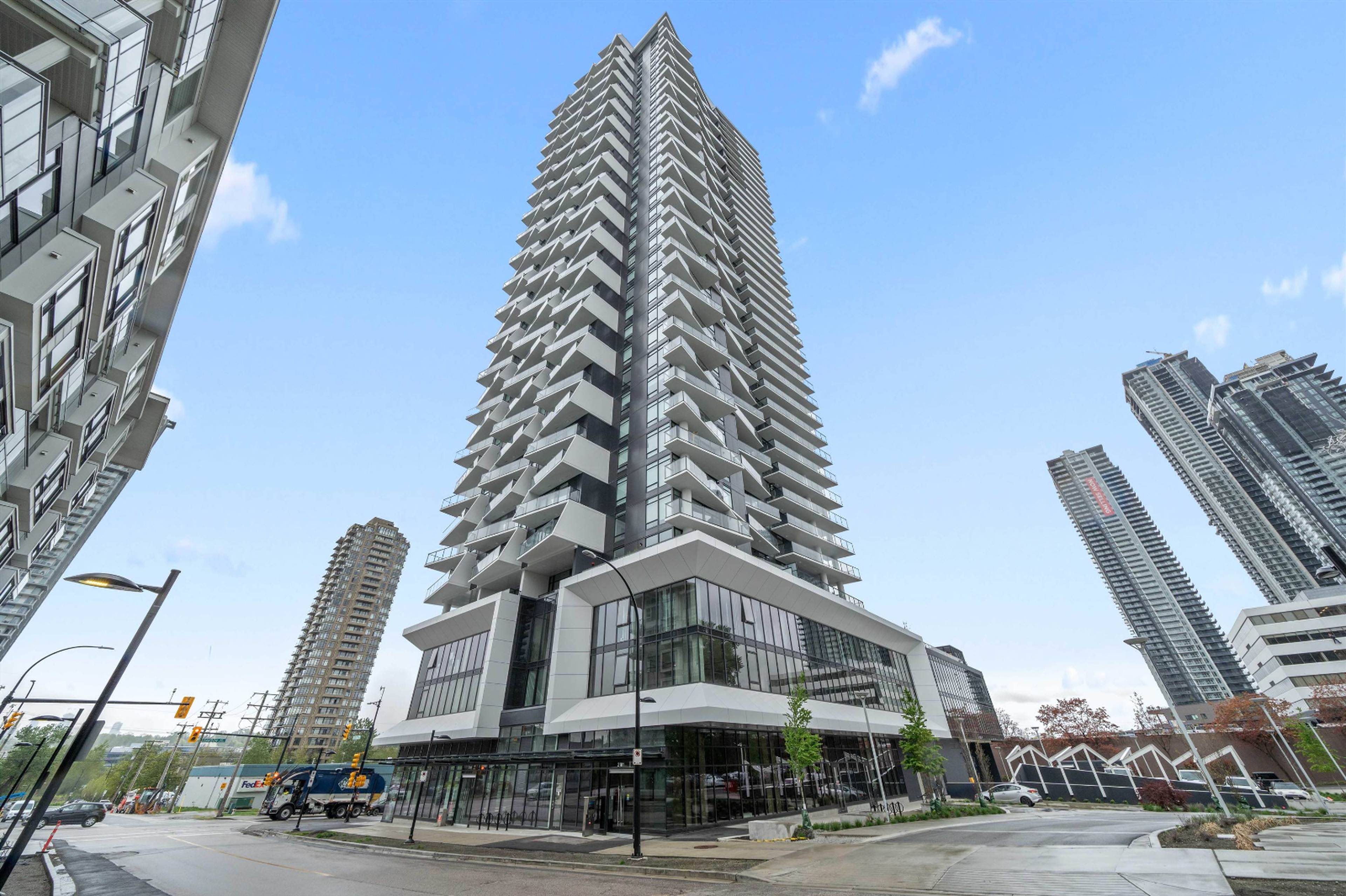 2 ch.  · 2 s. de bains for rent $2,650 / mois