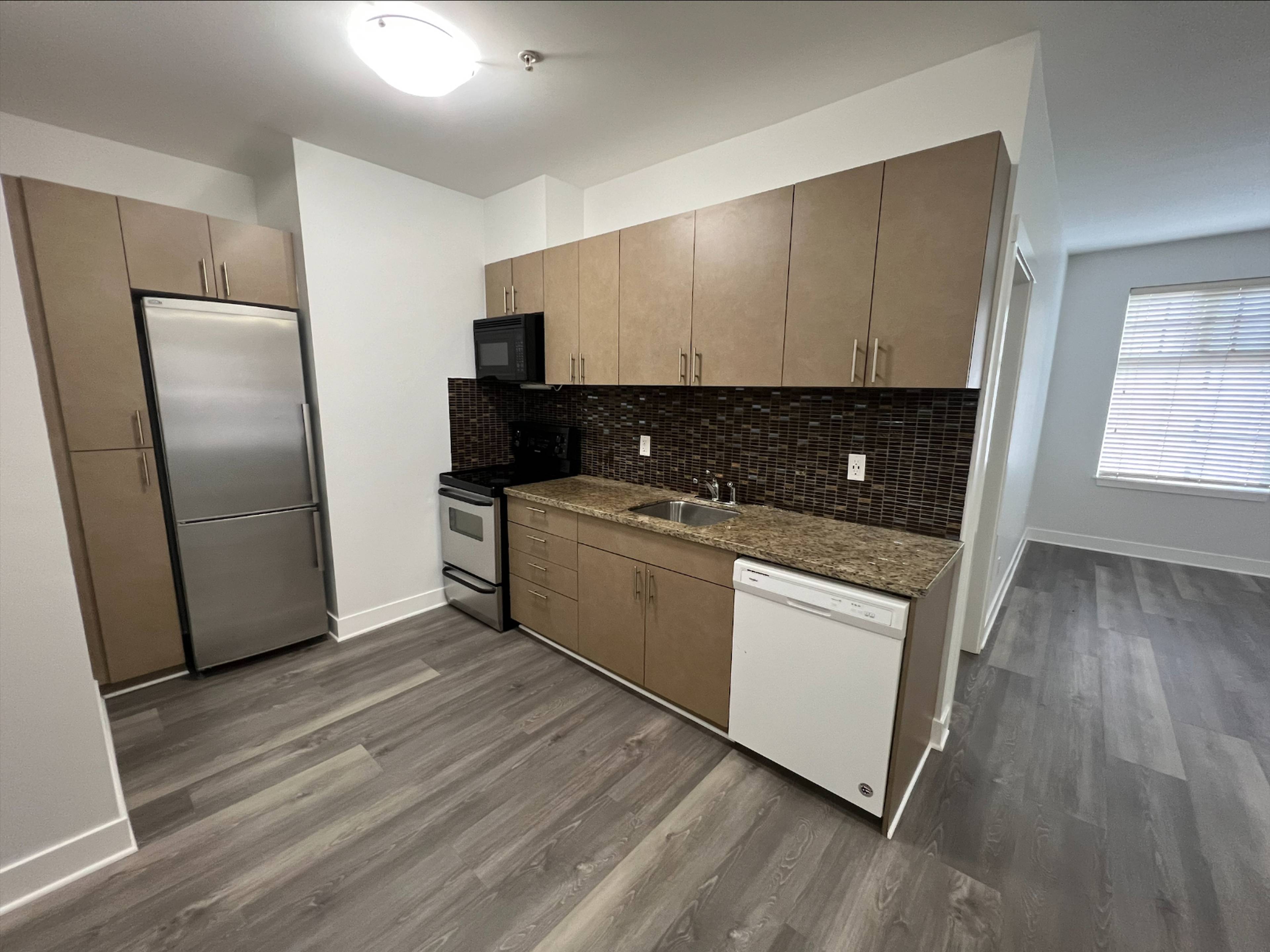 2 室  · 1 卫 for rent $2,600 / 月