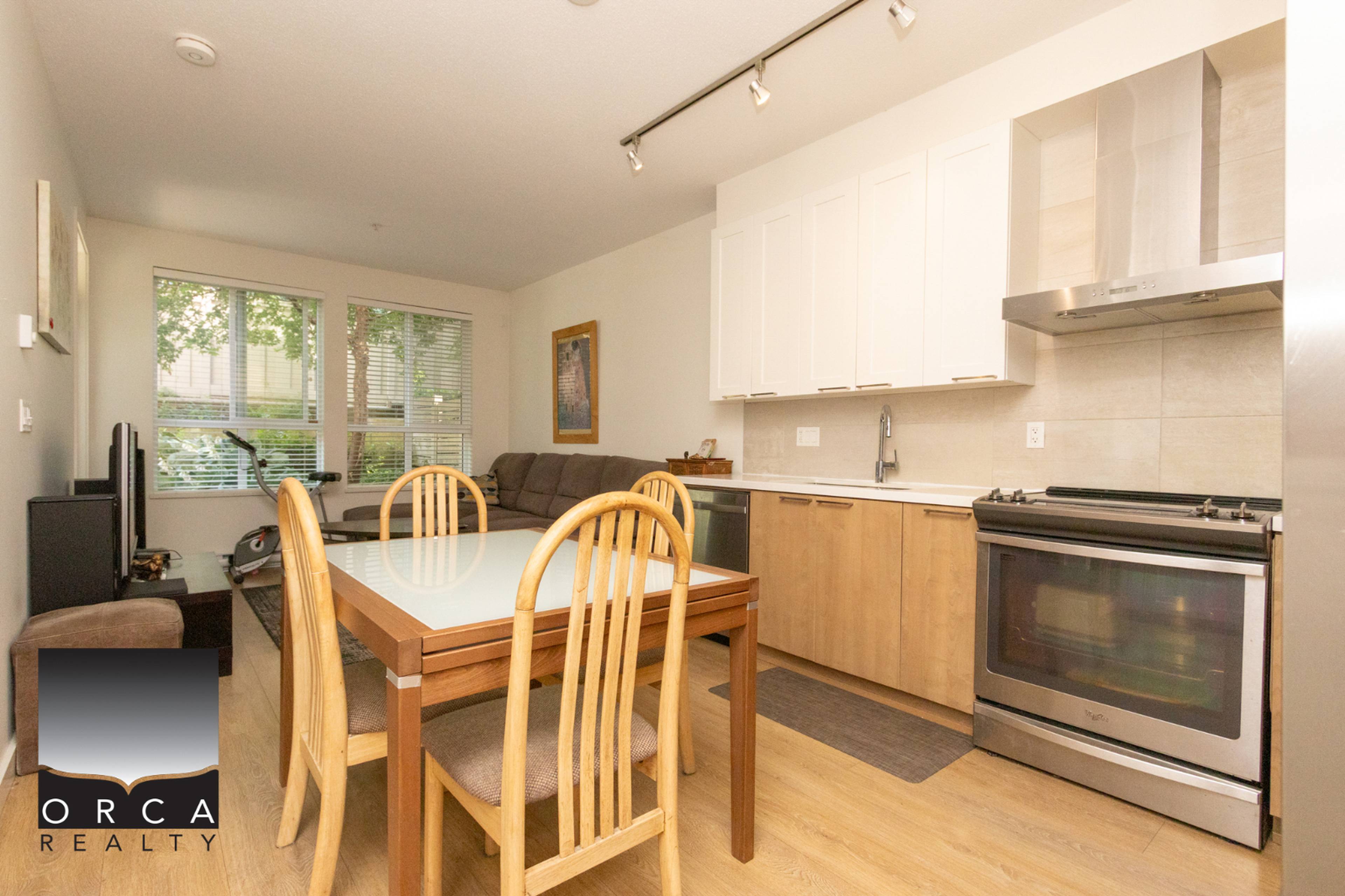 1 室  · 1 卫 for rent $2,200 / 月