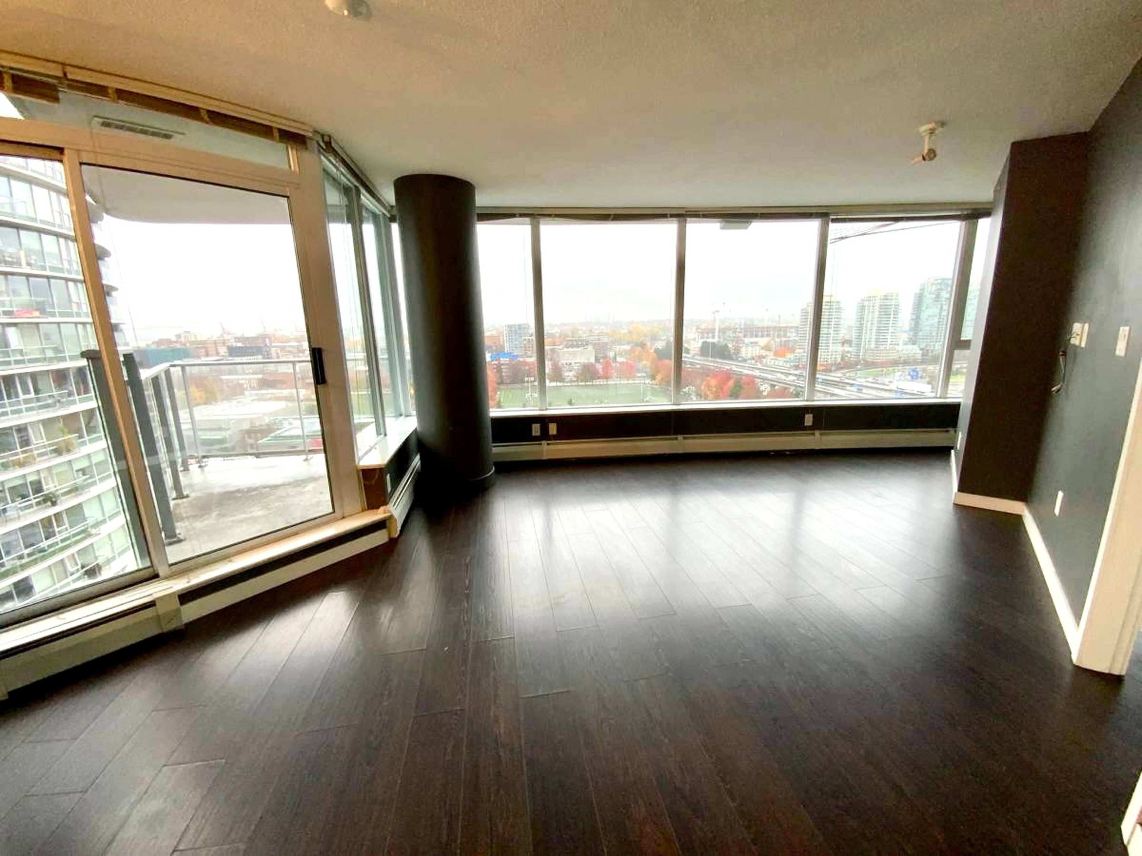 2 ch.  · 2 s. de bains for rent $3,500 / mois
