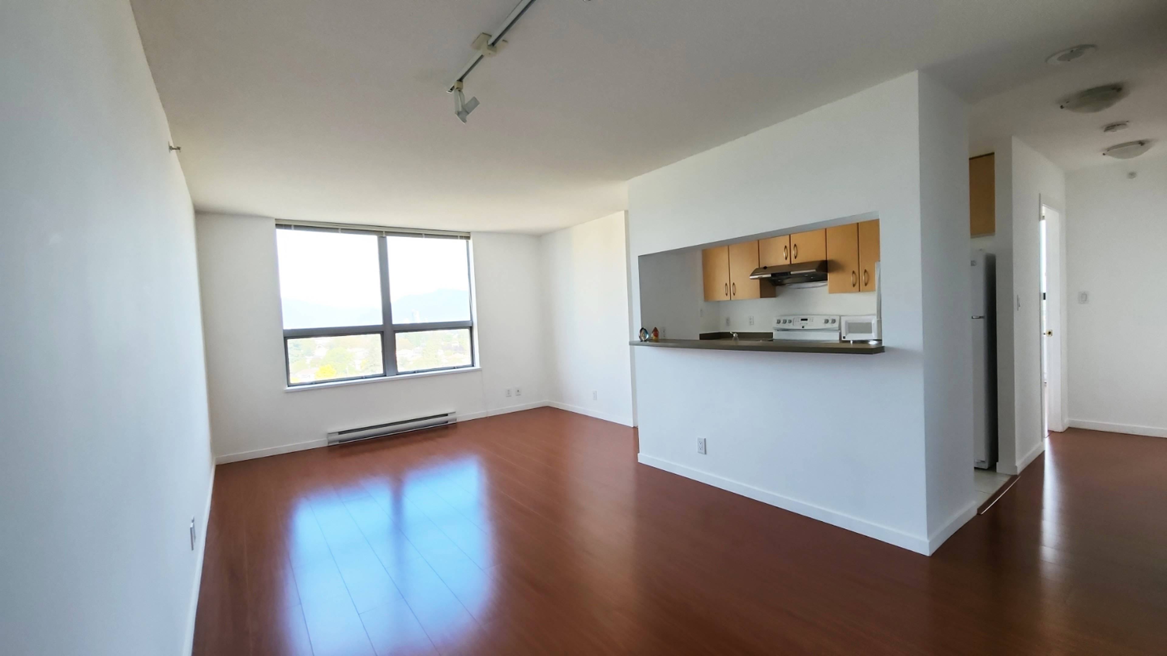 3 ch.  · 2 s. de bains for rent $3,100 / mois