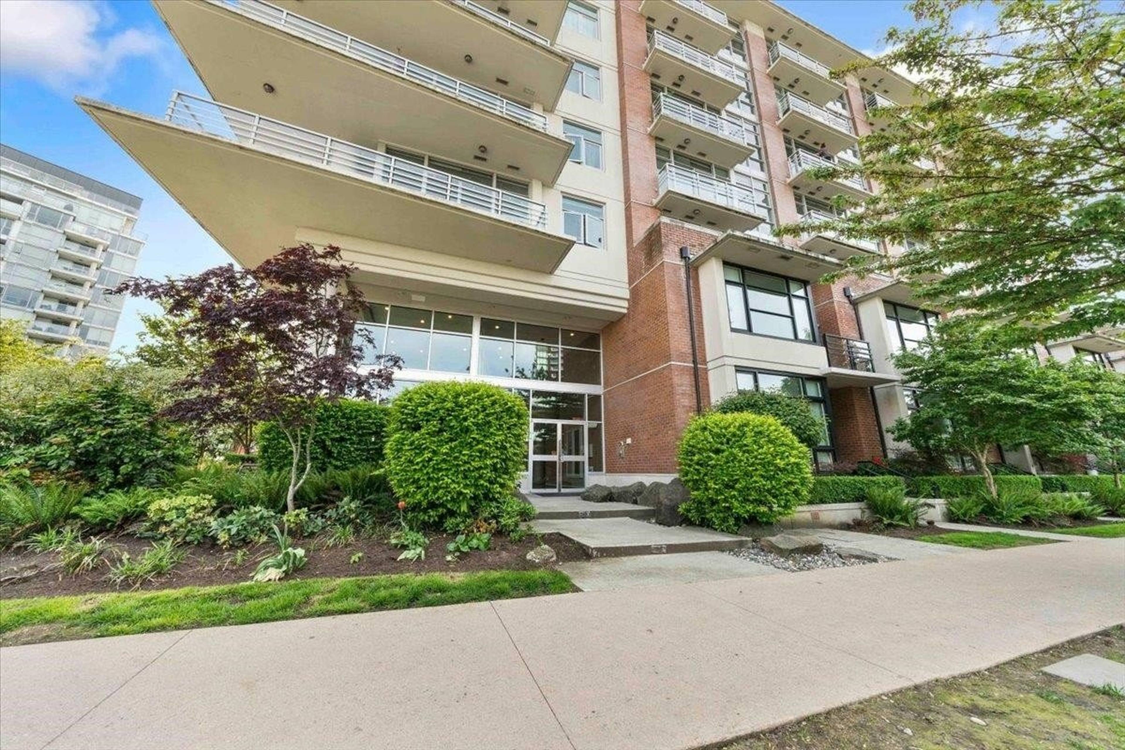 2 Bed  · 1 Bath for rent $1,880 / month