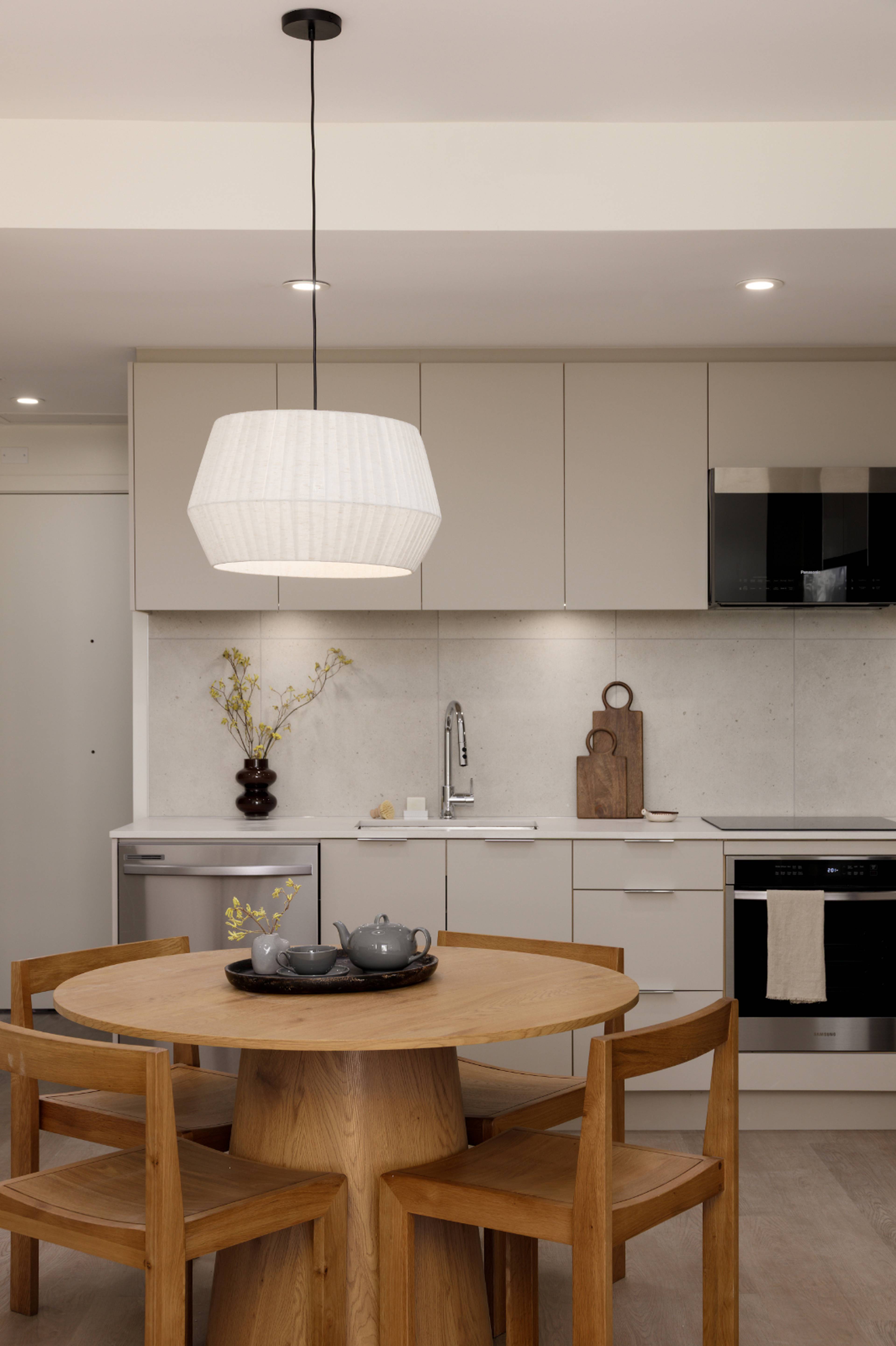2 室  · 1 卫 for rent $2,695 / 月