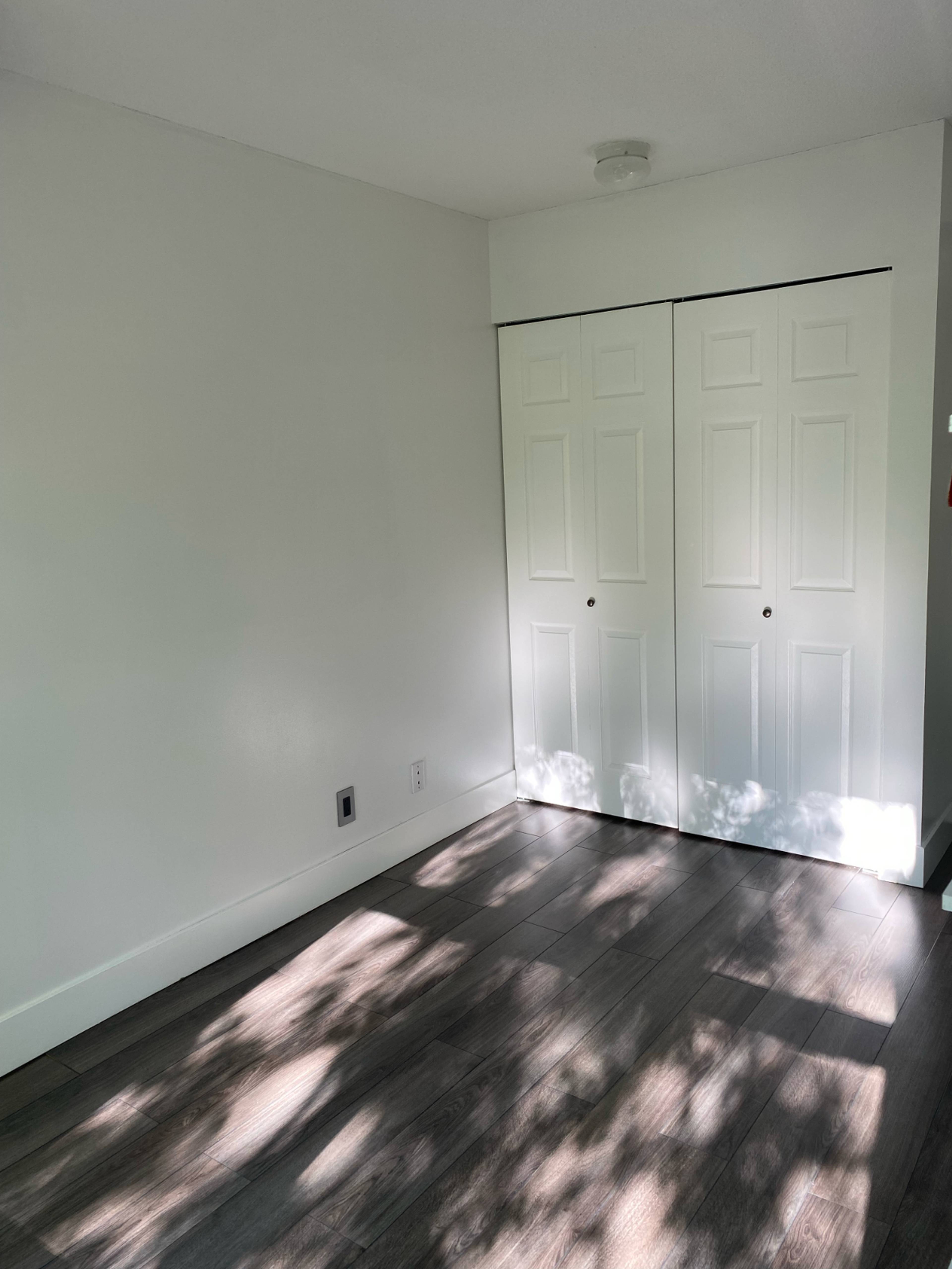 Chambre for rent $1,200 / mois
