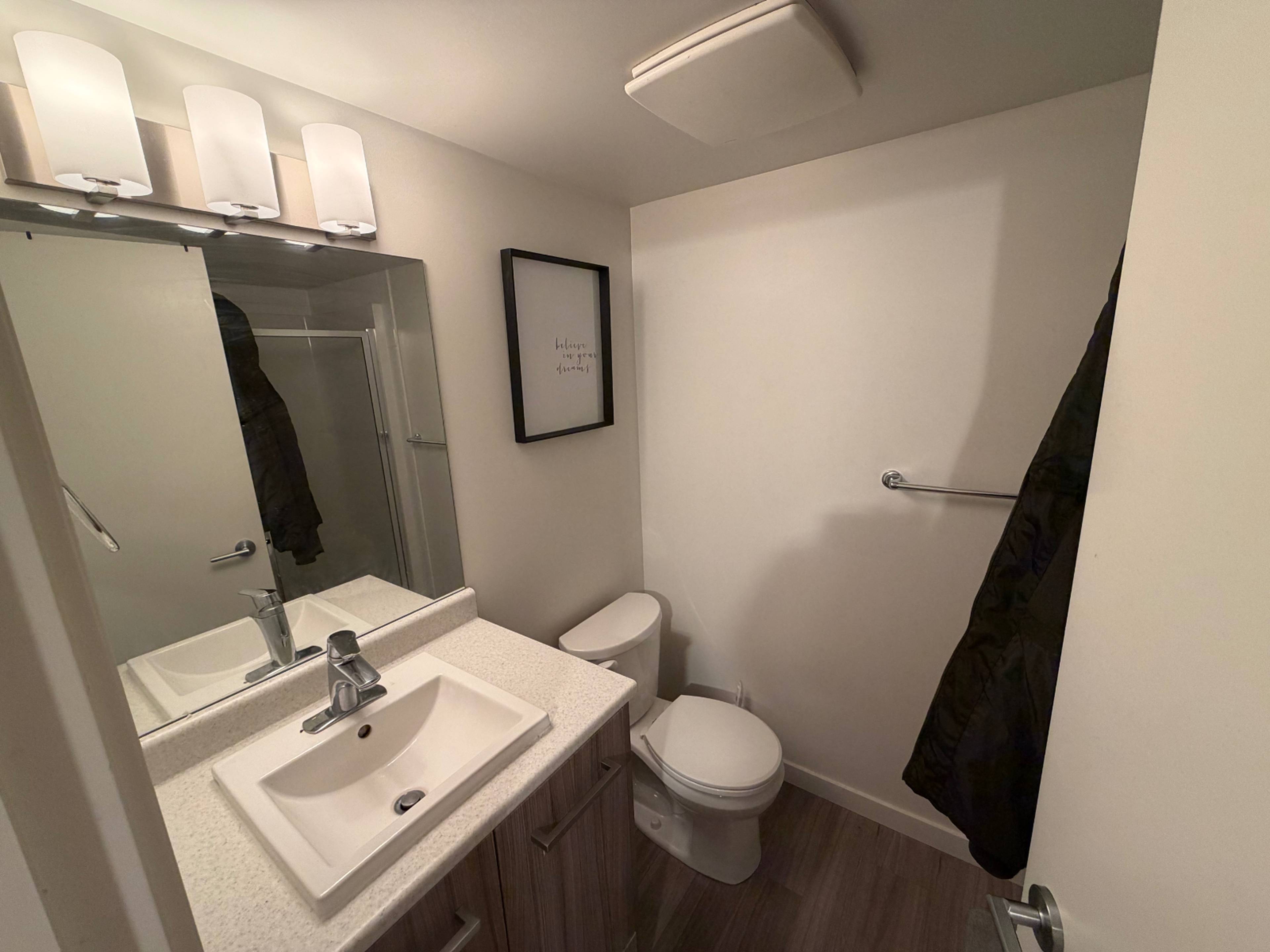 Room for rent $800 / month