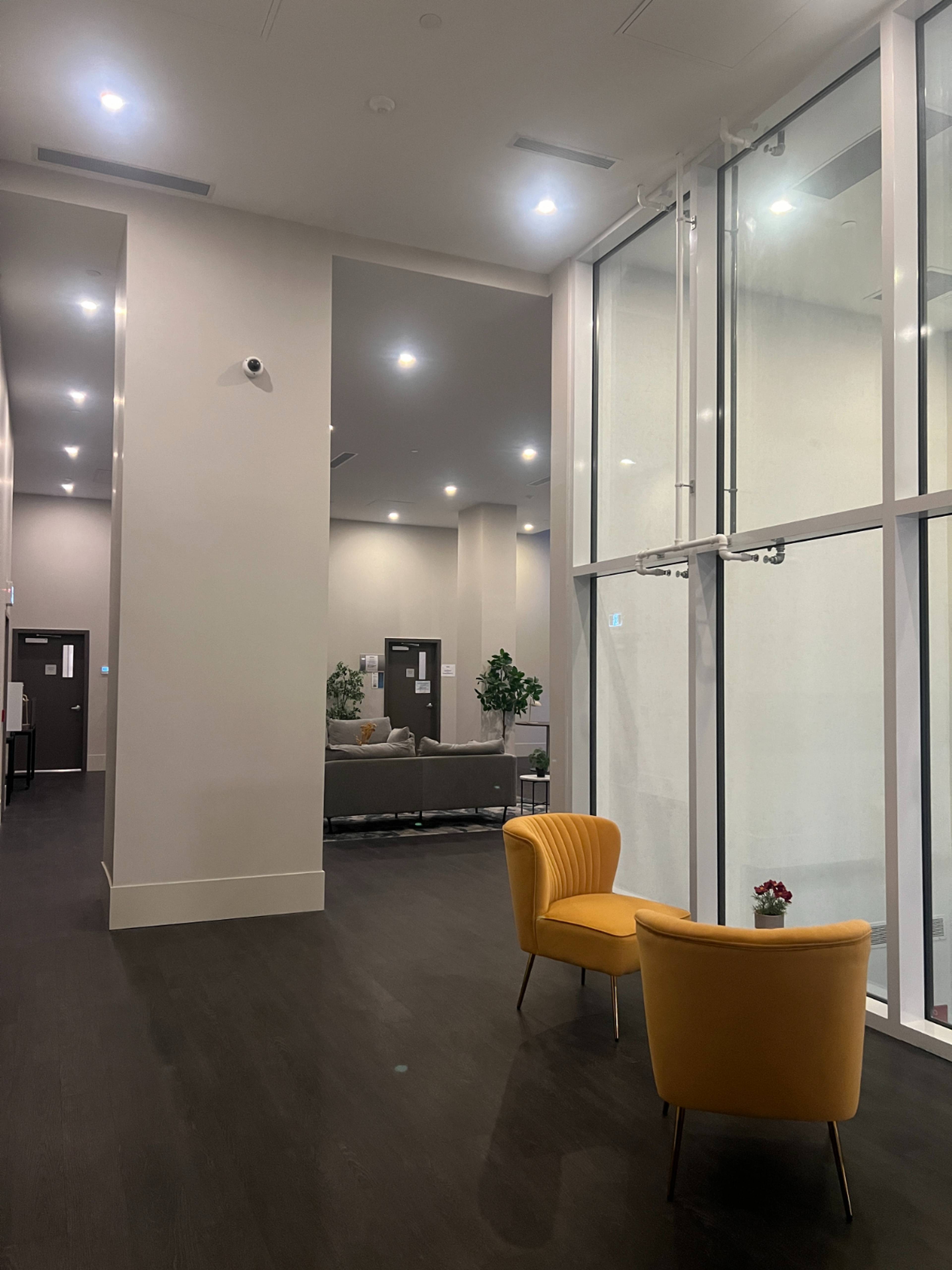 3 ch.  · 2 s. de bains for rent $3,300 / mois