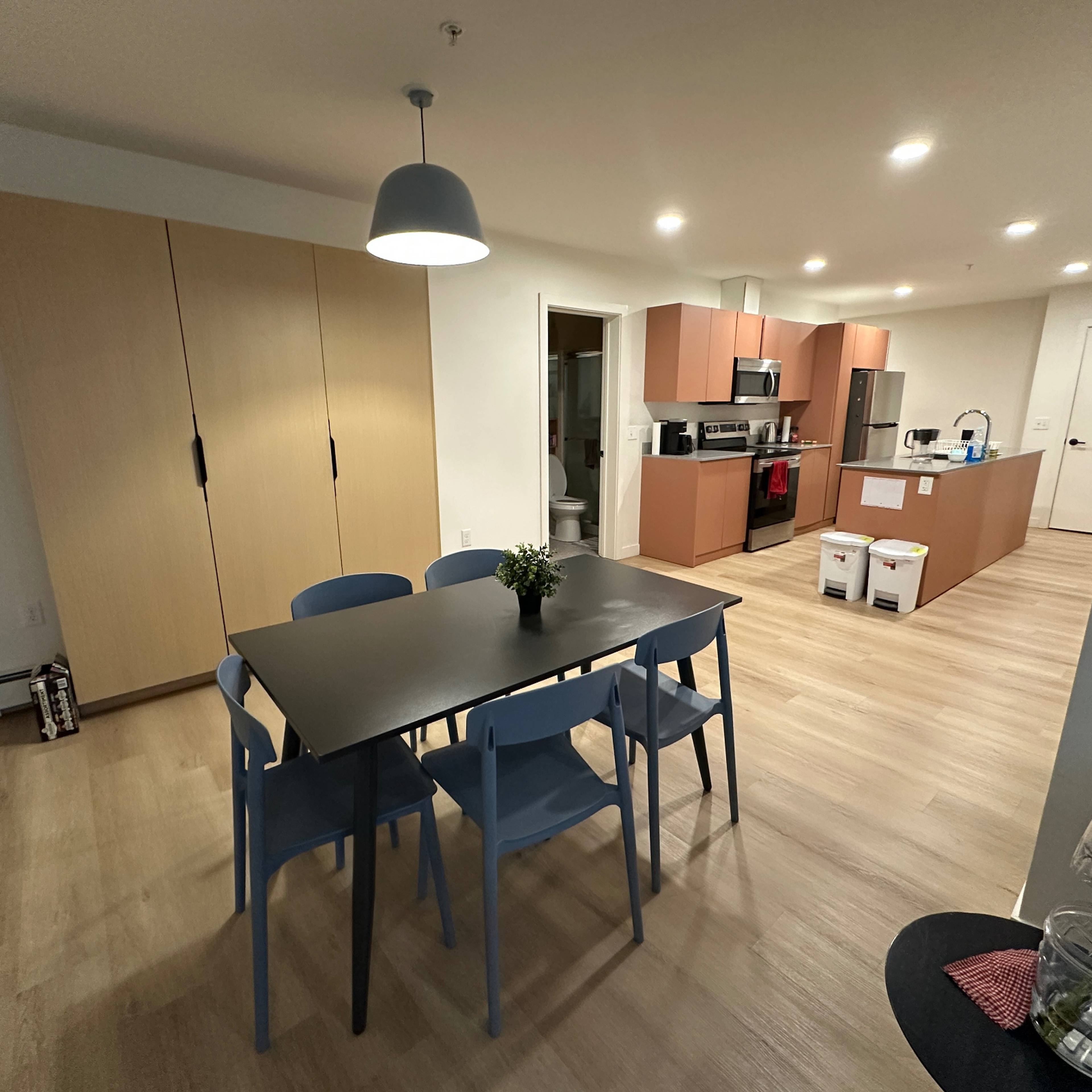 单间 for rent $1,270 / 月