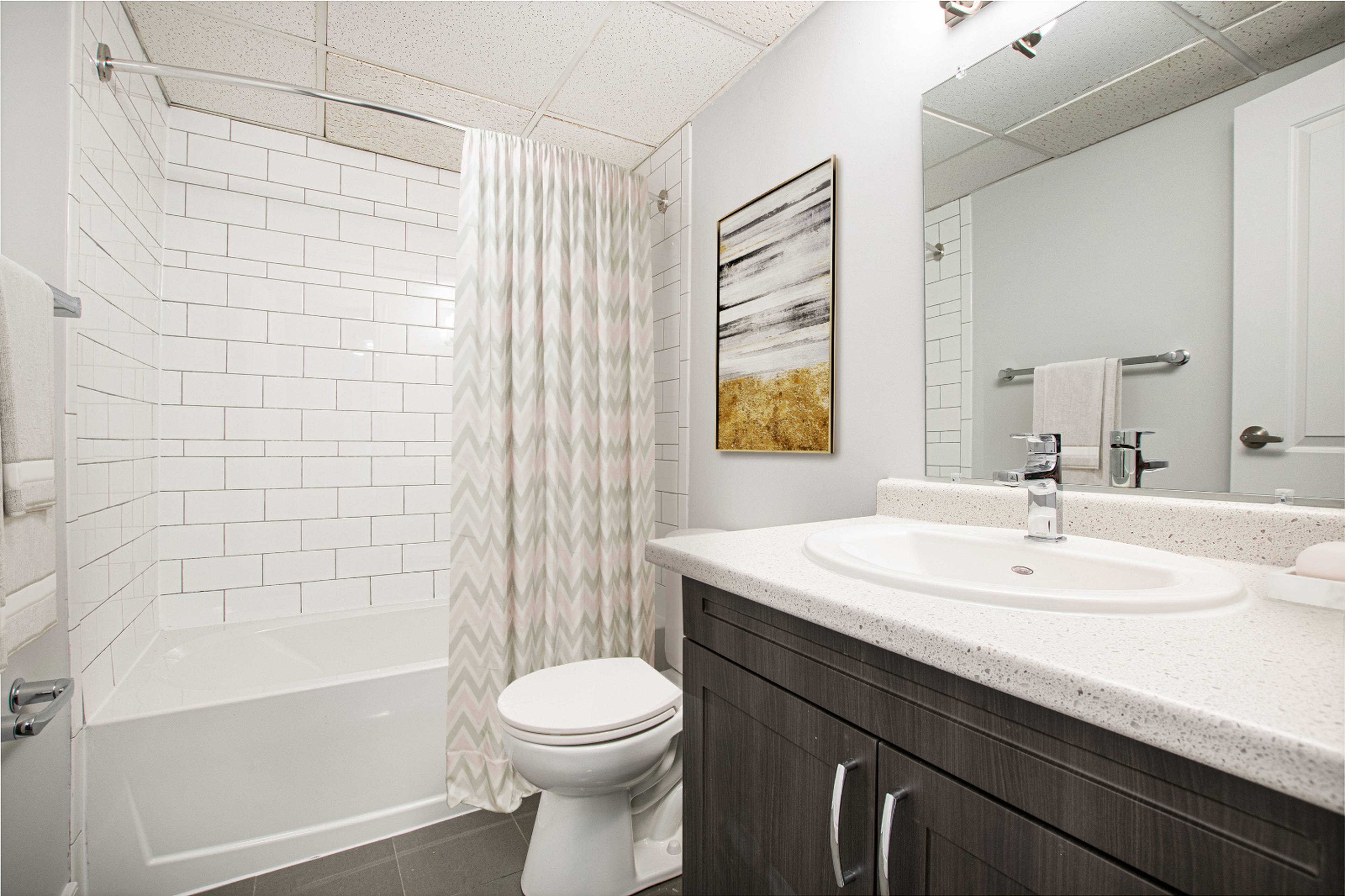 740305 758 Kipps Lane, London, ON