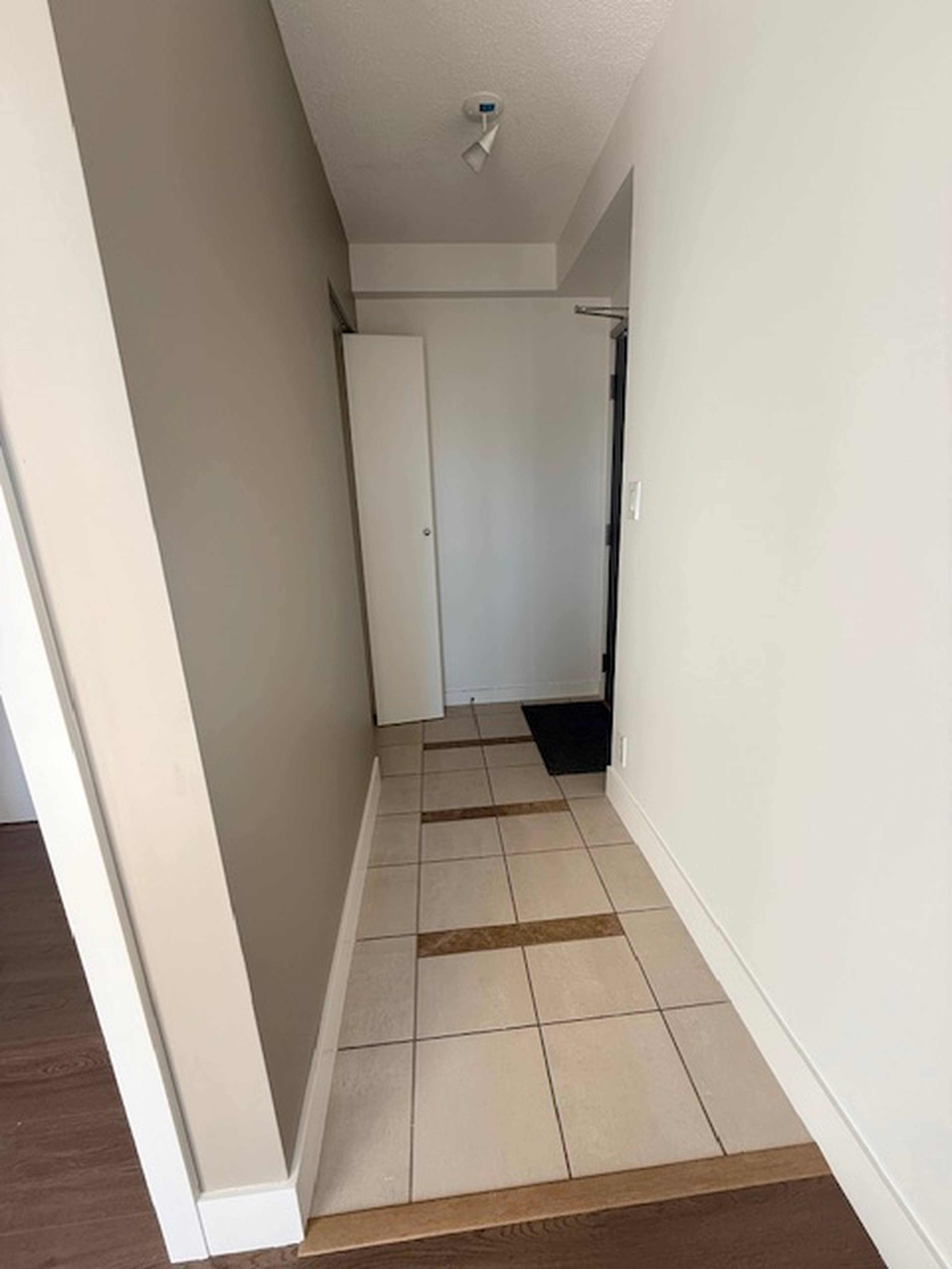 938 Smithe St 4