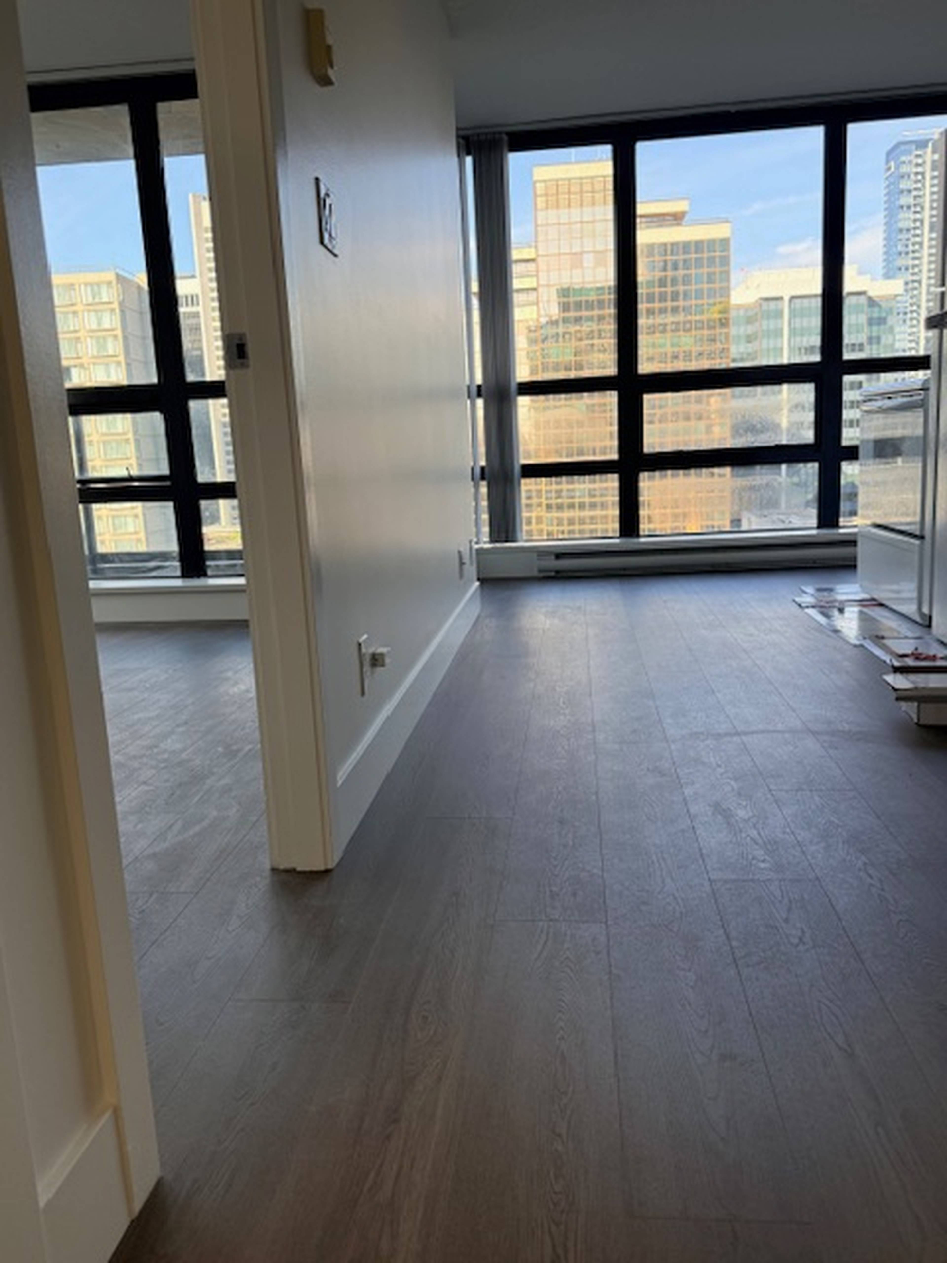 938 Smithe St 10