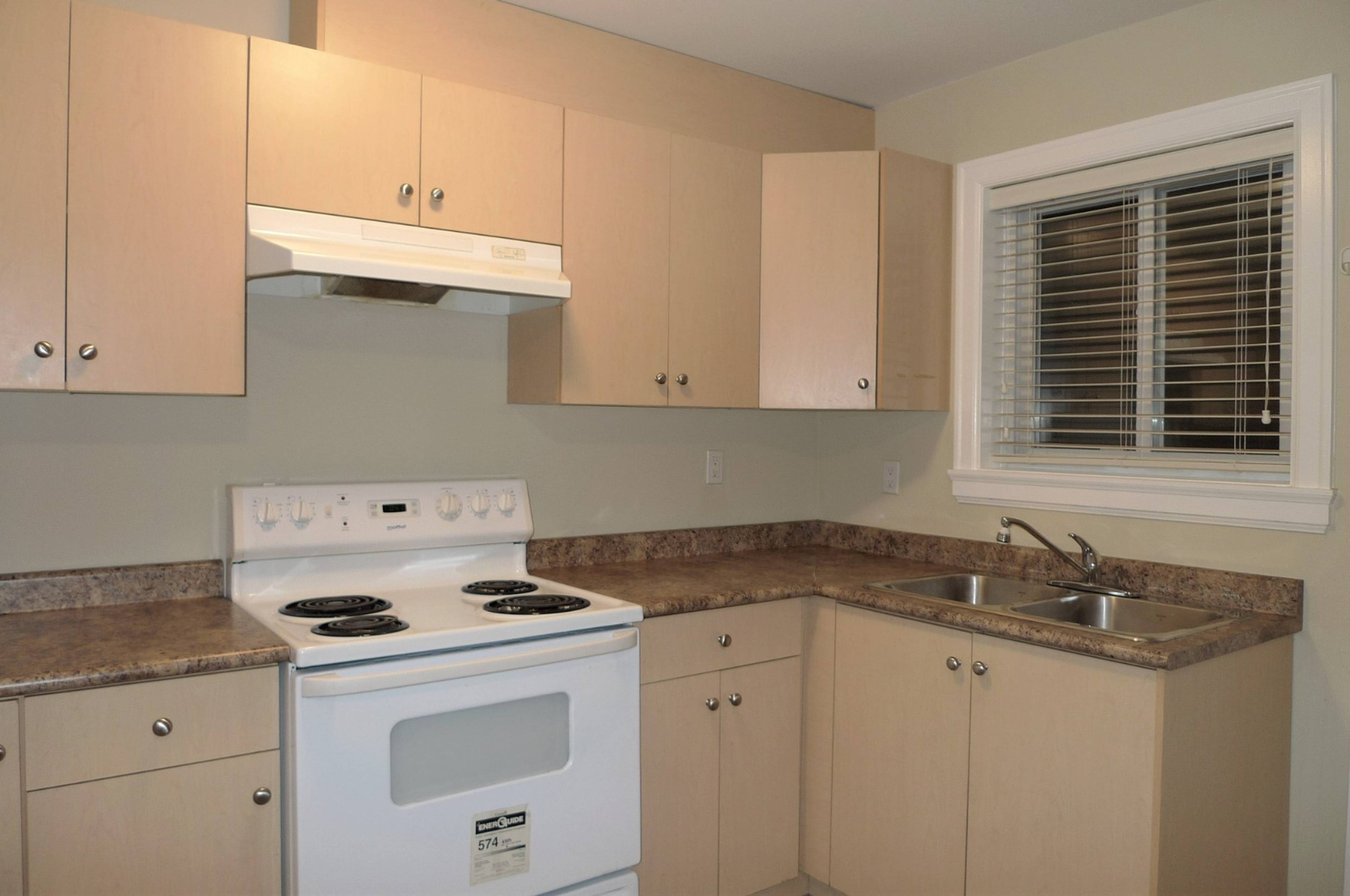 7109 151 A St, Surrey, BC 2 Bedroom House for Rent liv.rent