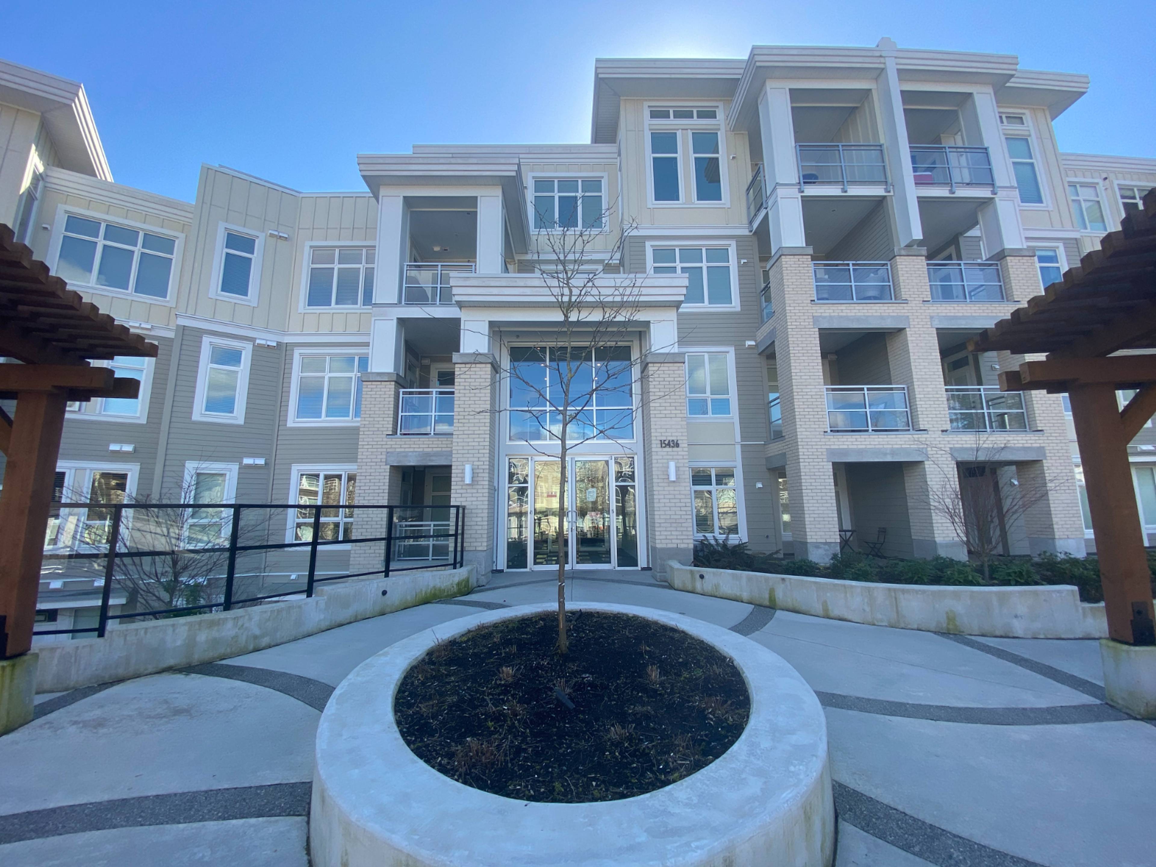 3 室  · 2 卫 for rent $2,800 / 月