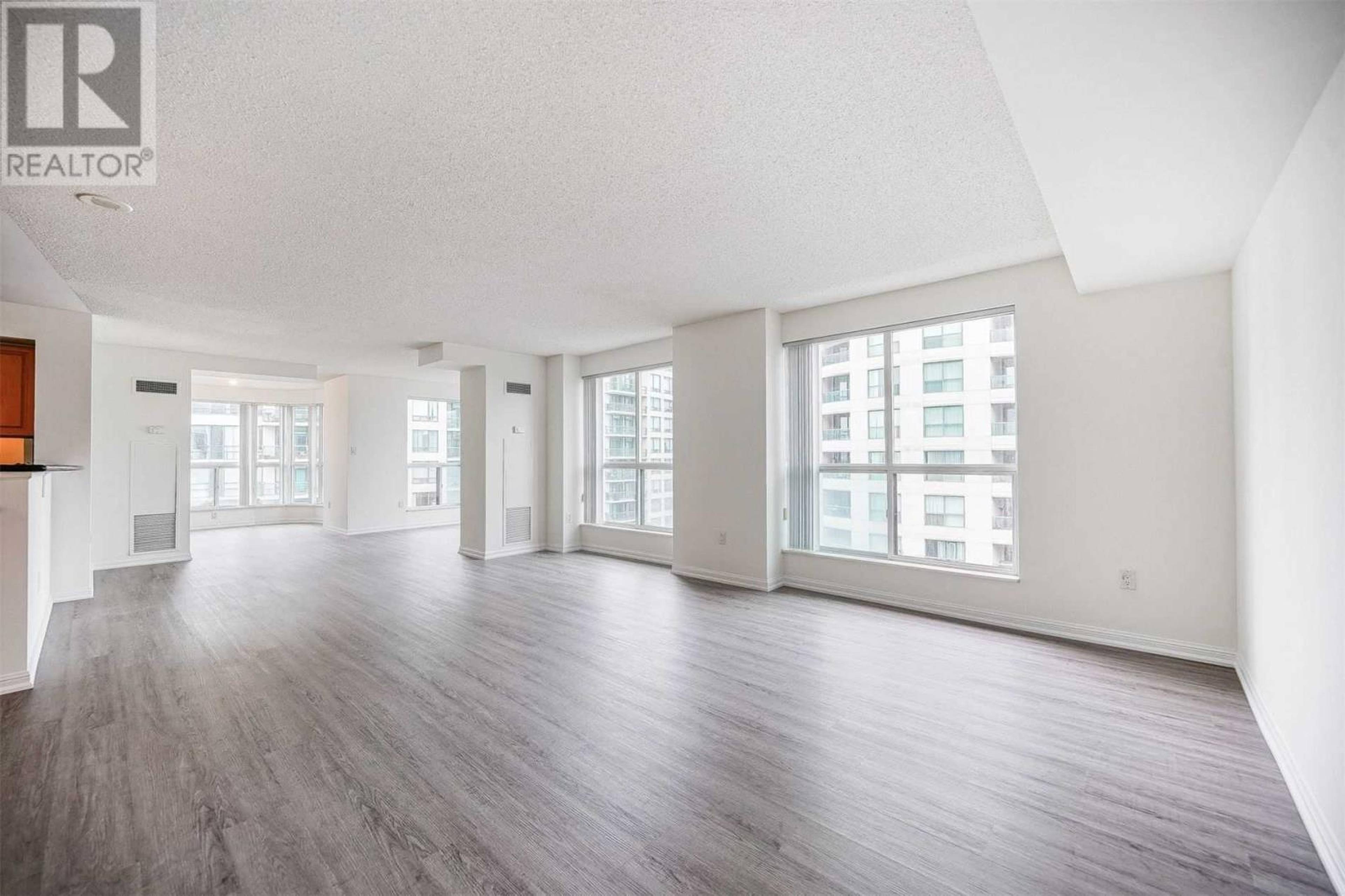 2112 23 Lorraine Dr, North York, ON 3 Bedroom Apartment for Rent