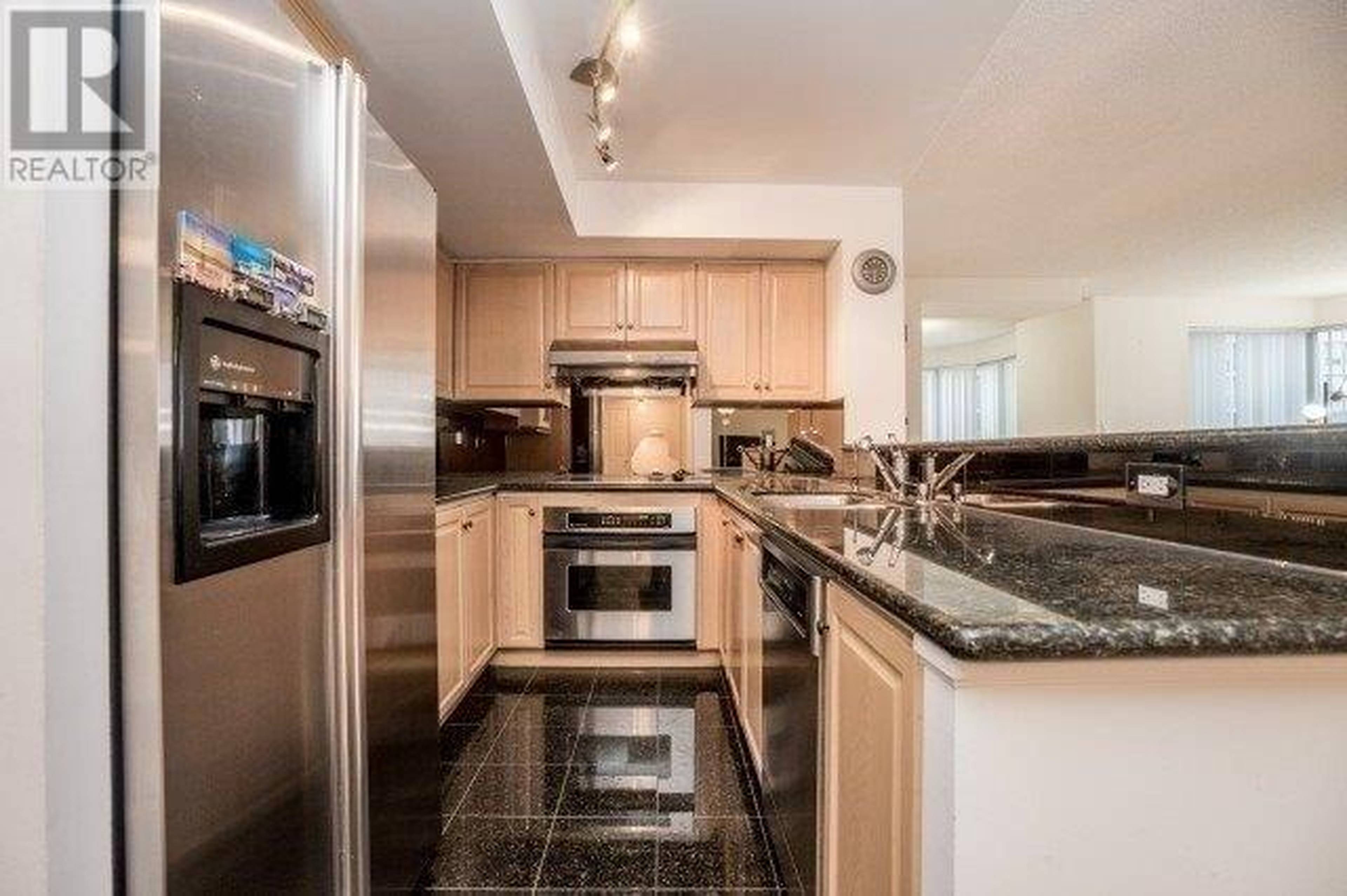 2112 23 Lorraine Dr, North York, ON 3 Bedroom Apartment for Rent