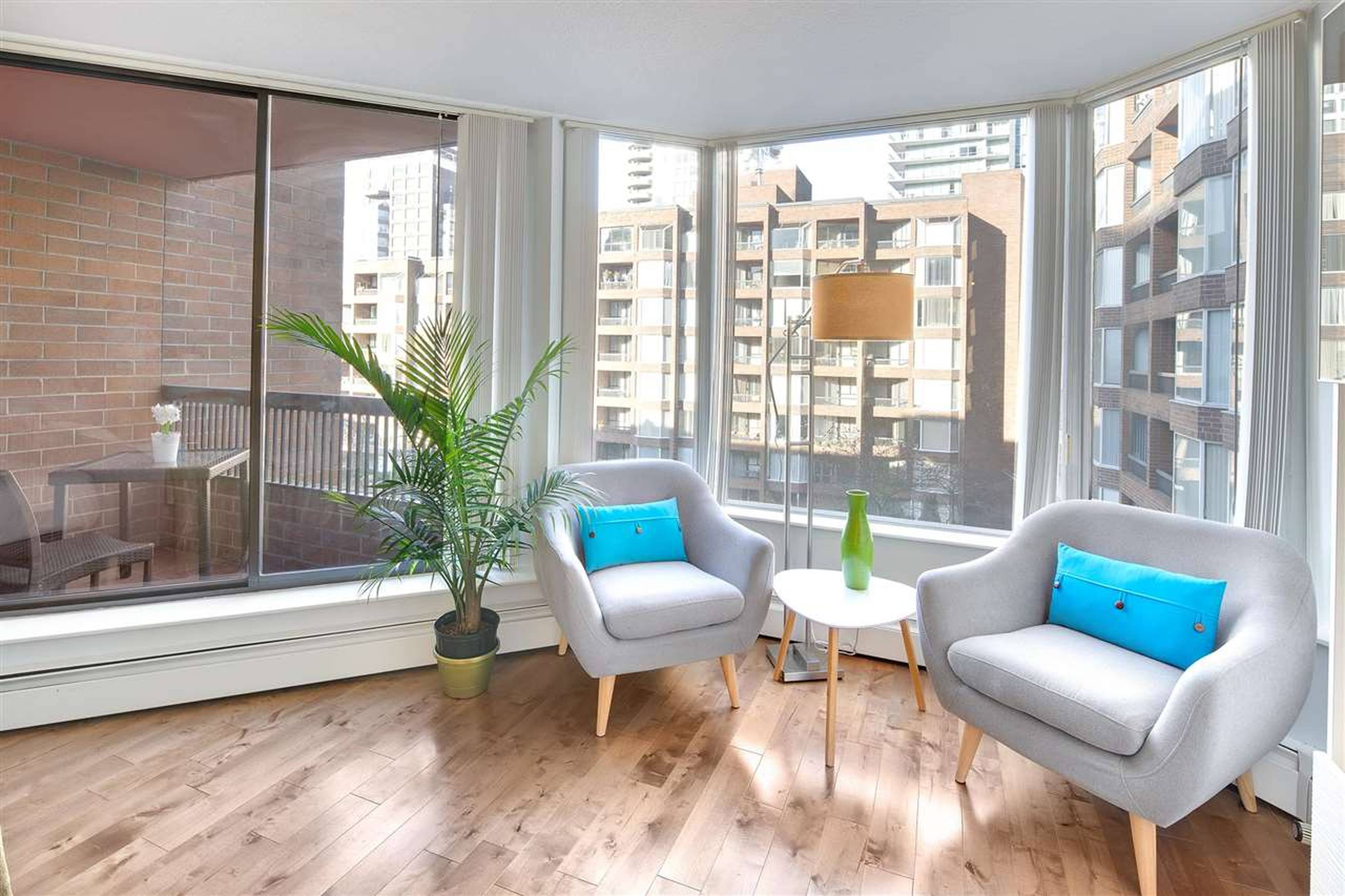 623 1333 Hornby St, Vancouver, BC Studio Apartment for Rent liv.rent