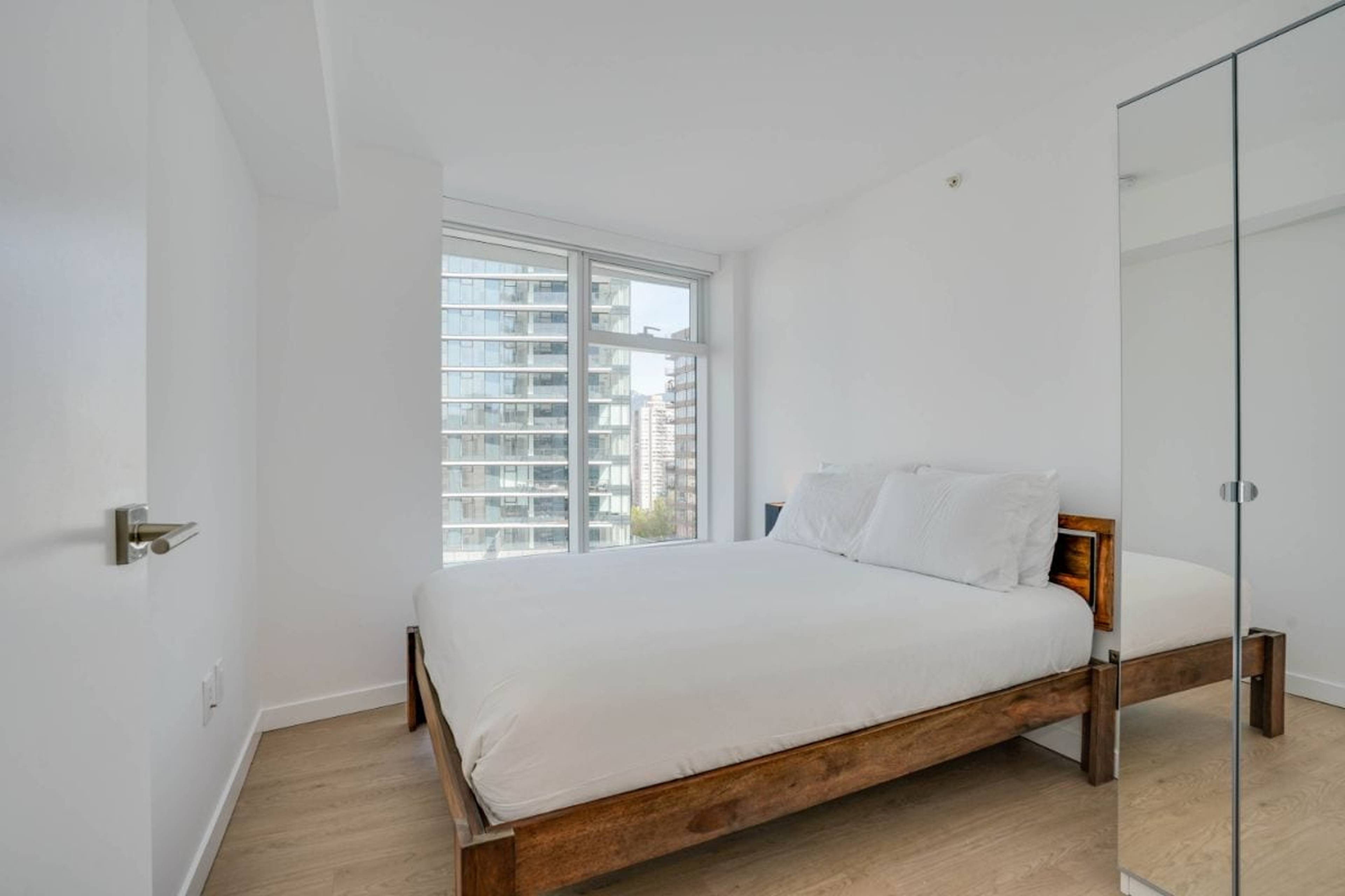 1181 Cardero St 4