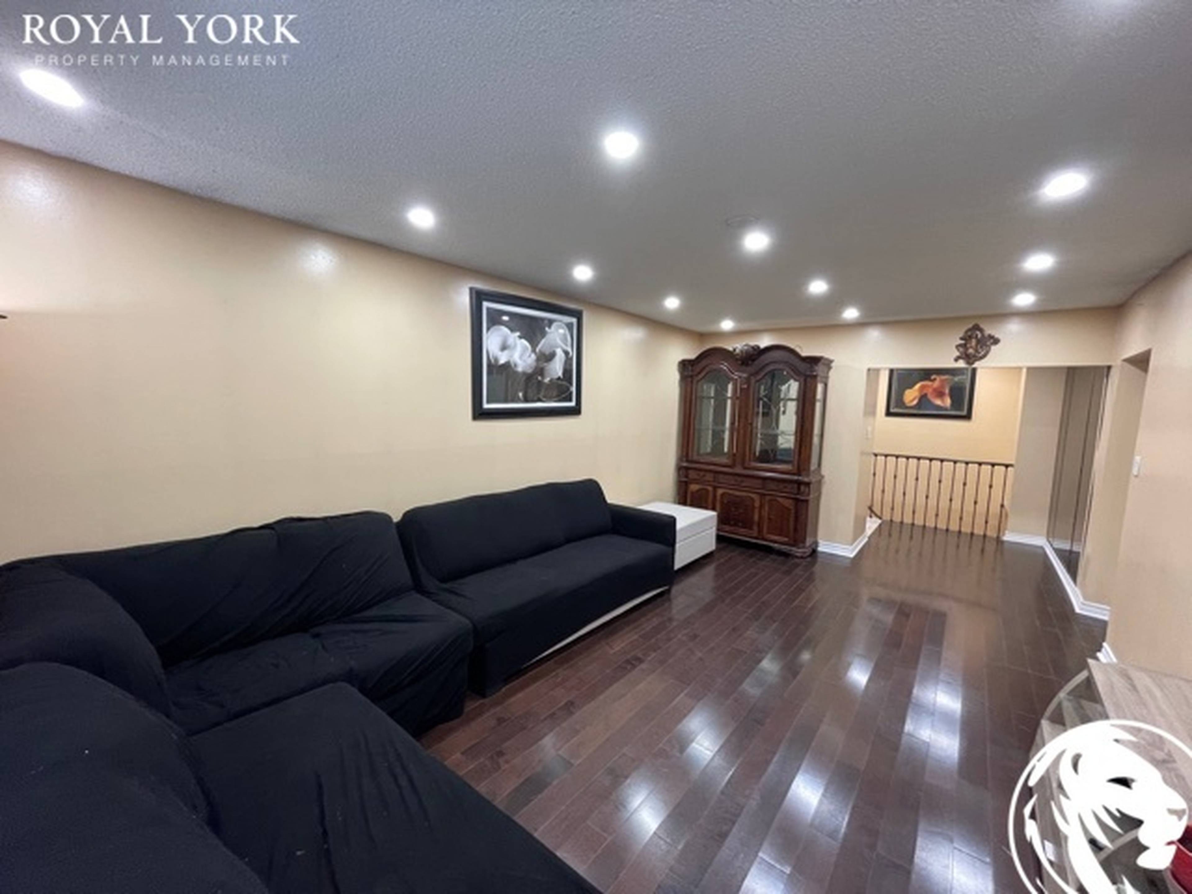 70 Merkley Sq, Scarborough, ON 5 Bedroom House for Rent liv.rent