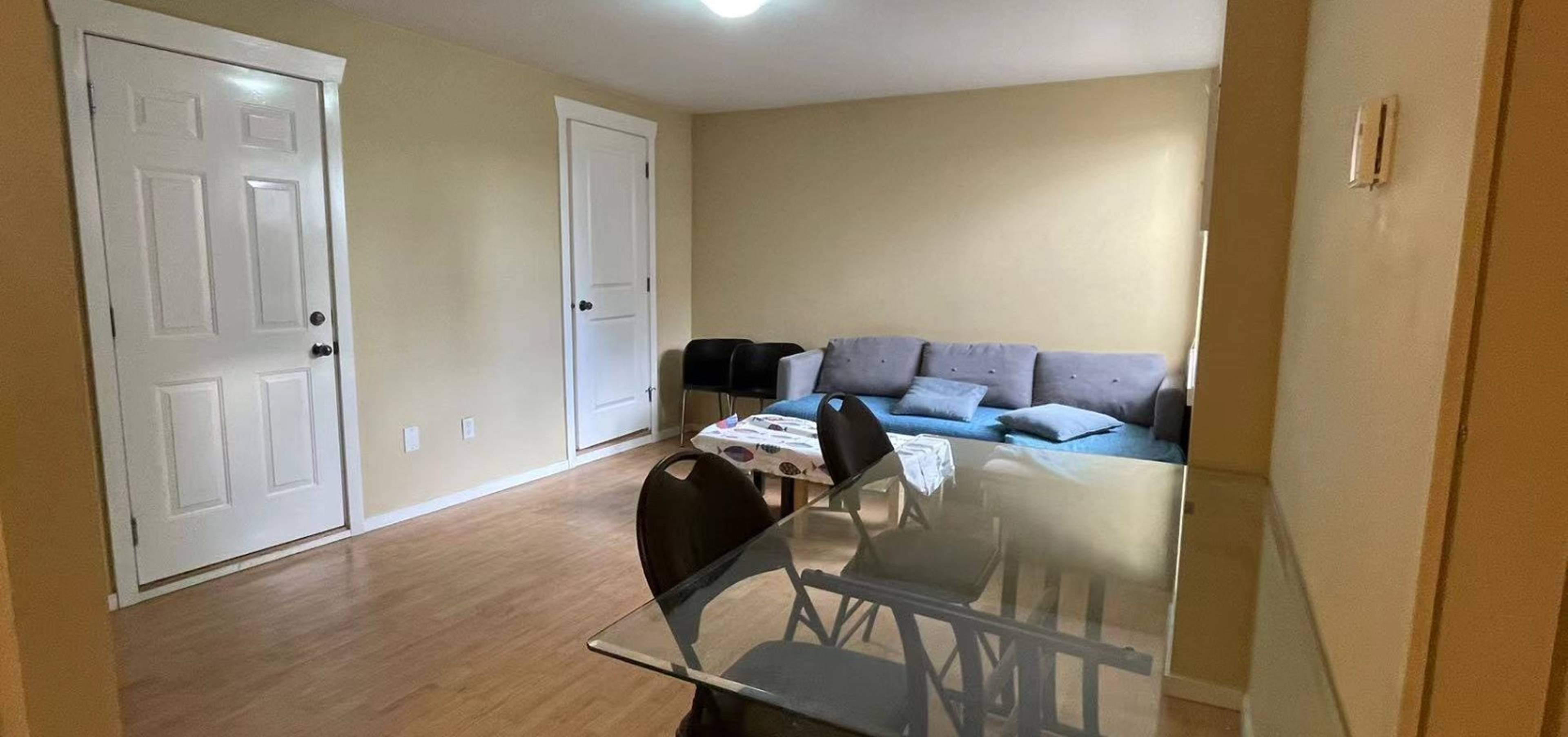 E Queens Rd, North Vancouver District, BC 2 Bedroom Room for Rent