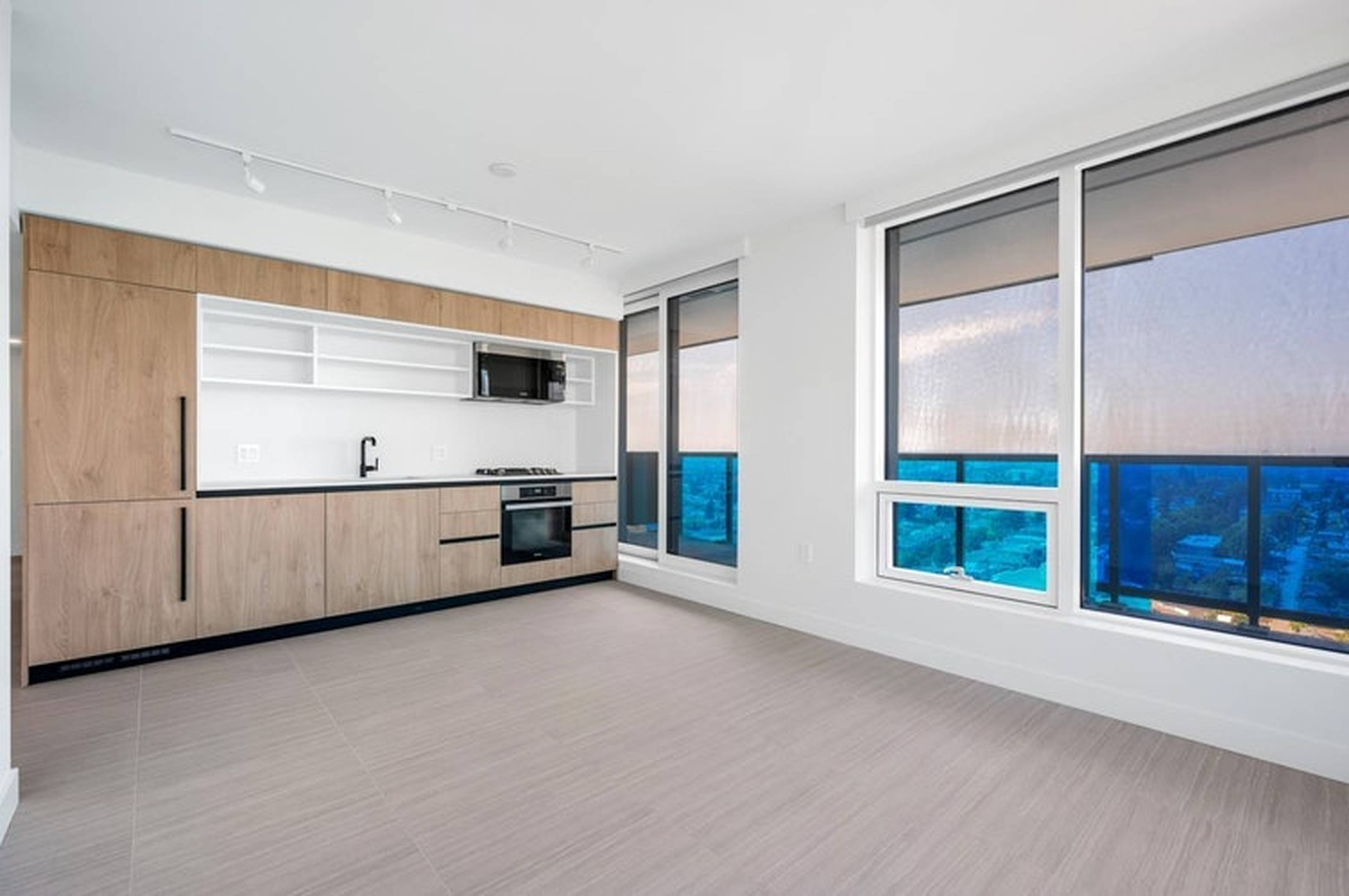 2101 5058 Joyce St, Vancouver, BC 3 Bedroom Apartment for Rent