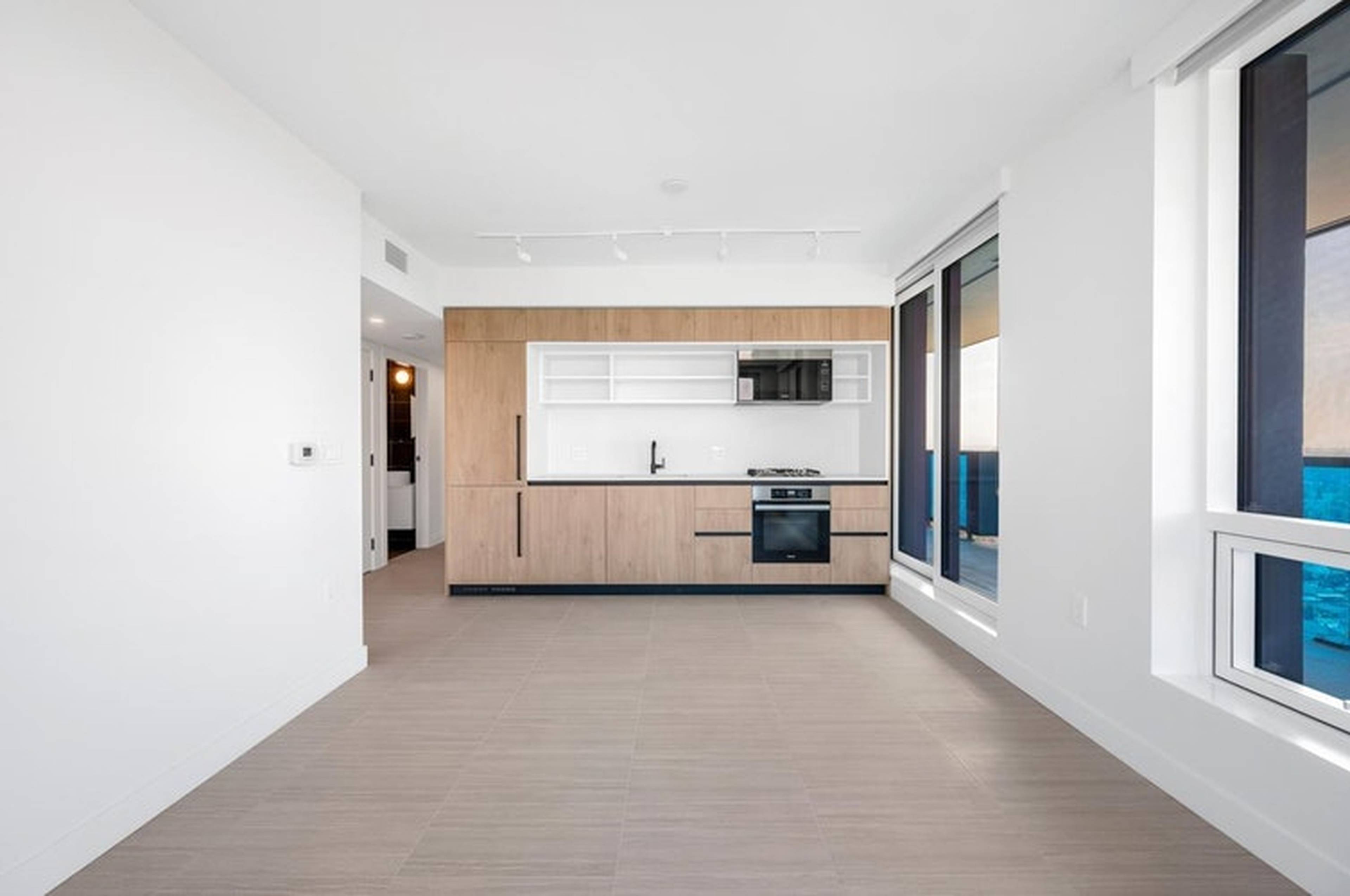 2101 5058 Joyce St, Vancouver, BC 3 Bedroom Apartment for Rent