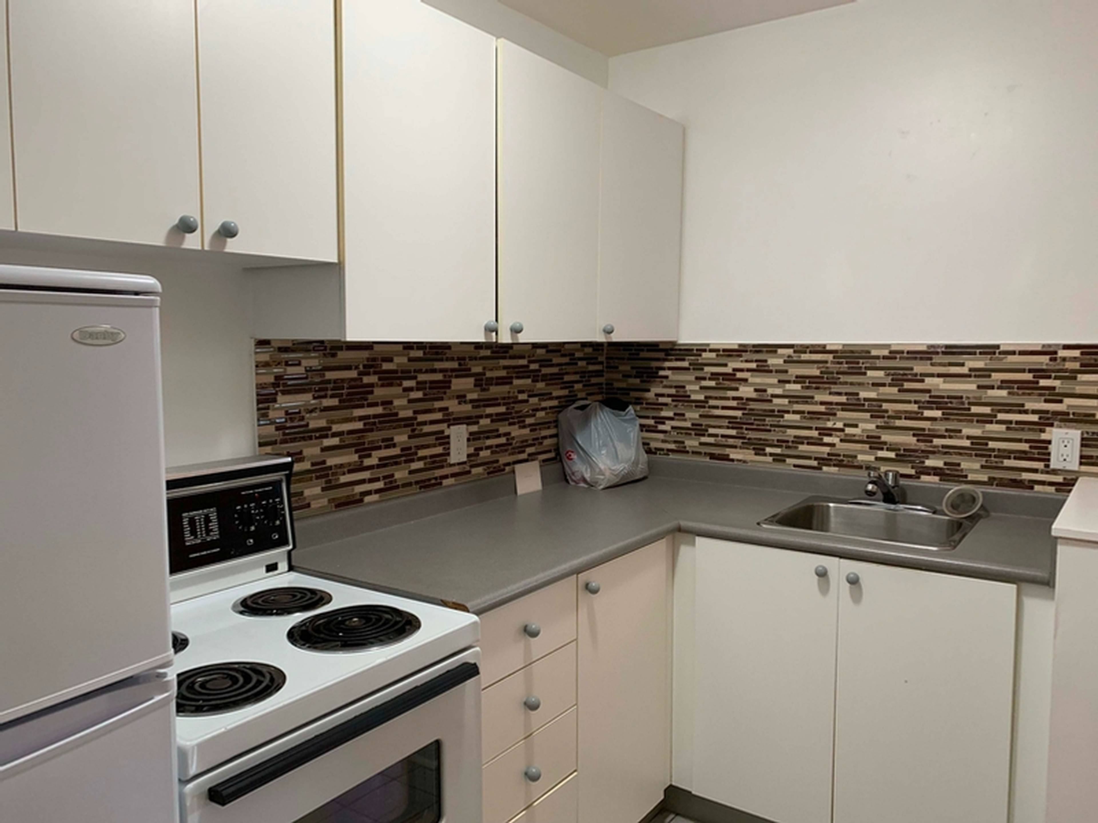 1 Bedroom 608 Church St, Toronto, ON 1 Bedroom Apartment for Rent