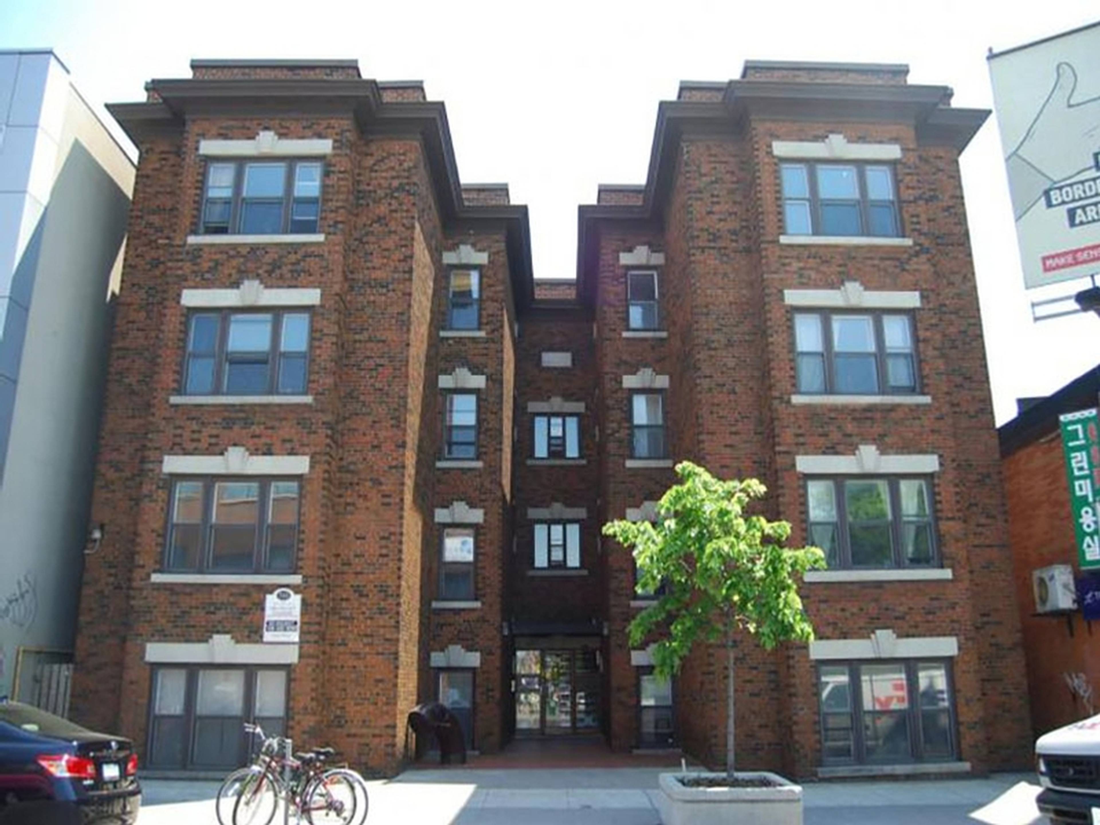 2 Bedrooms 723 Bloor St W, Toronto, ON 2 Bedroom Apartment for Rent