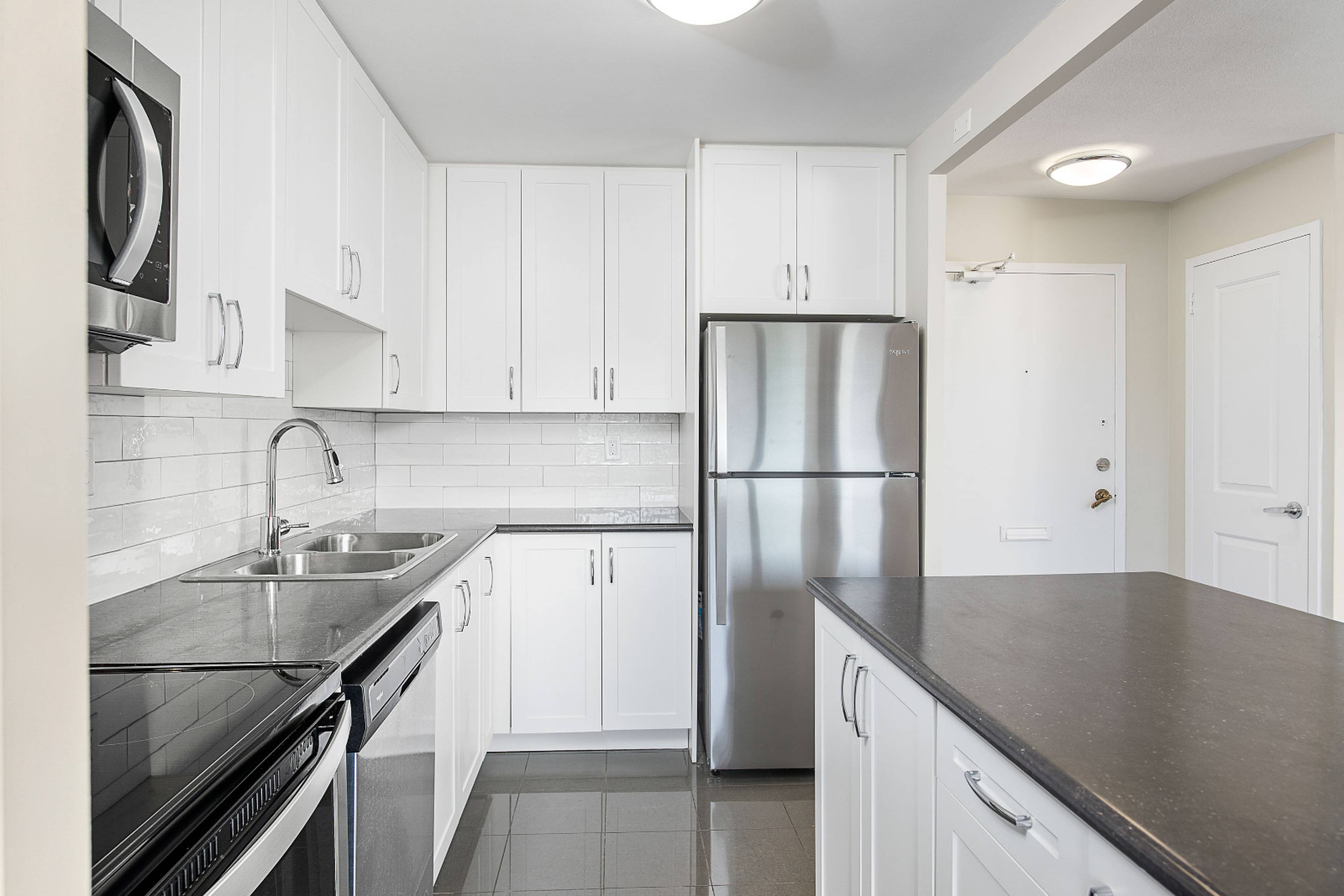 13201330 Danforth Rd, Scarborough, ON 1 Bedroom Apartment for Rent