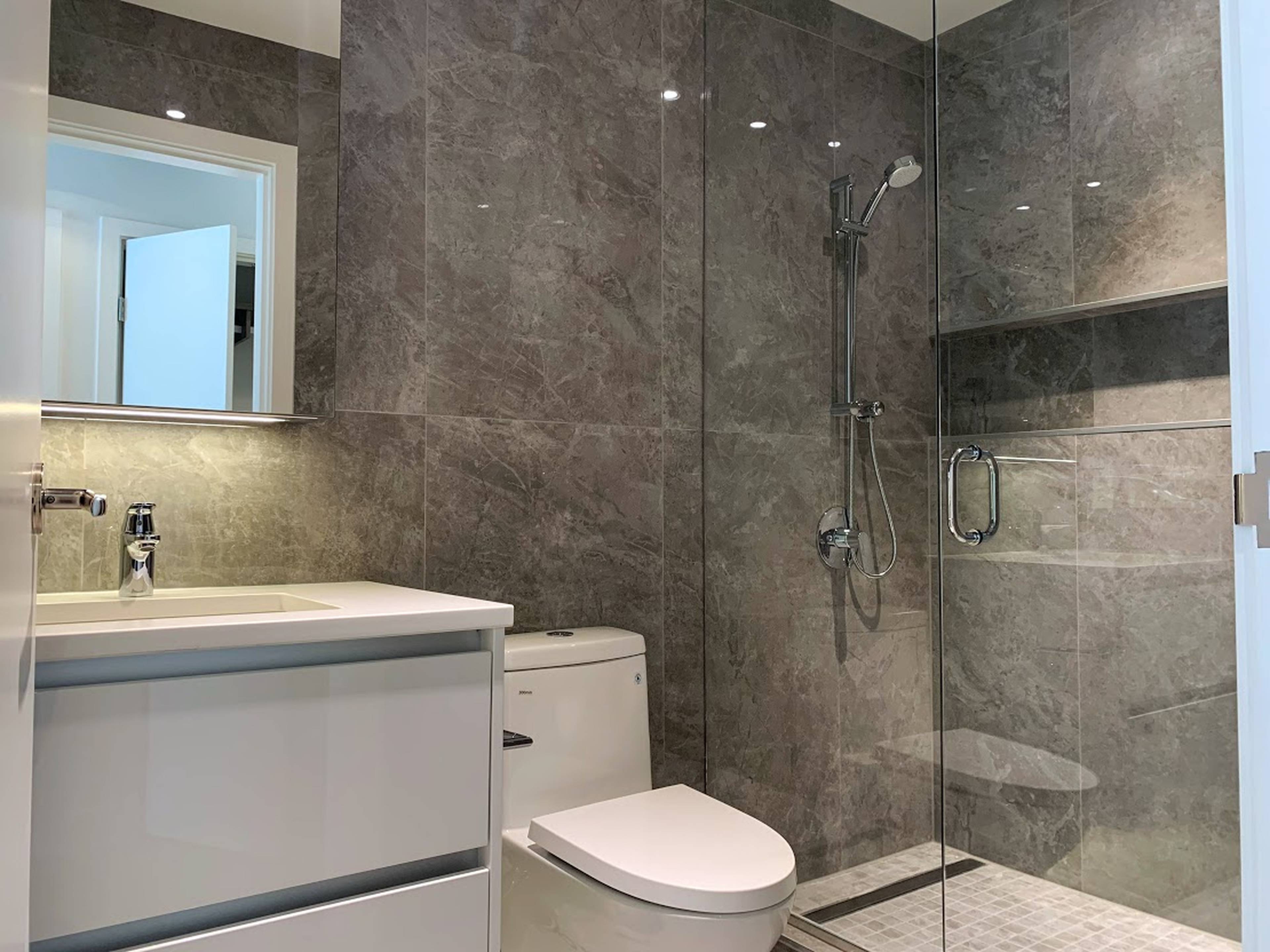 8133 Cook Rd, Richmond, BC 2 Bedroom Apartment for Rent liv.rent