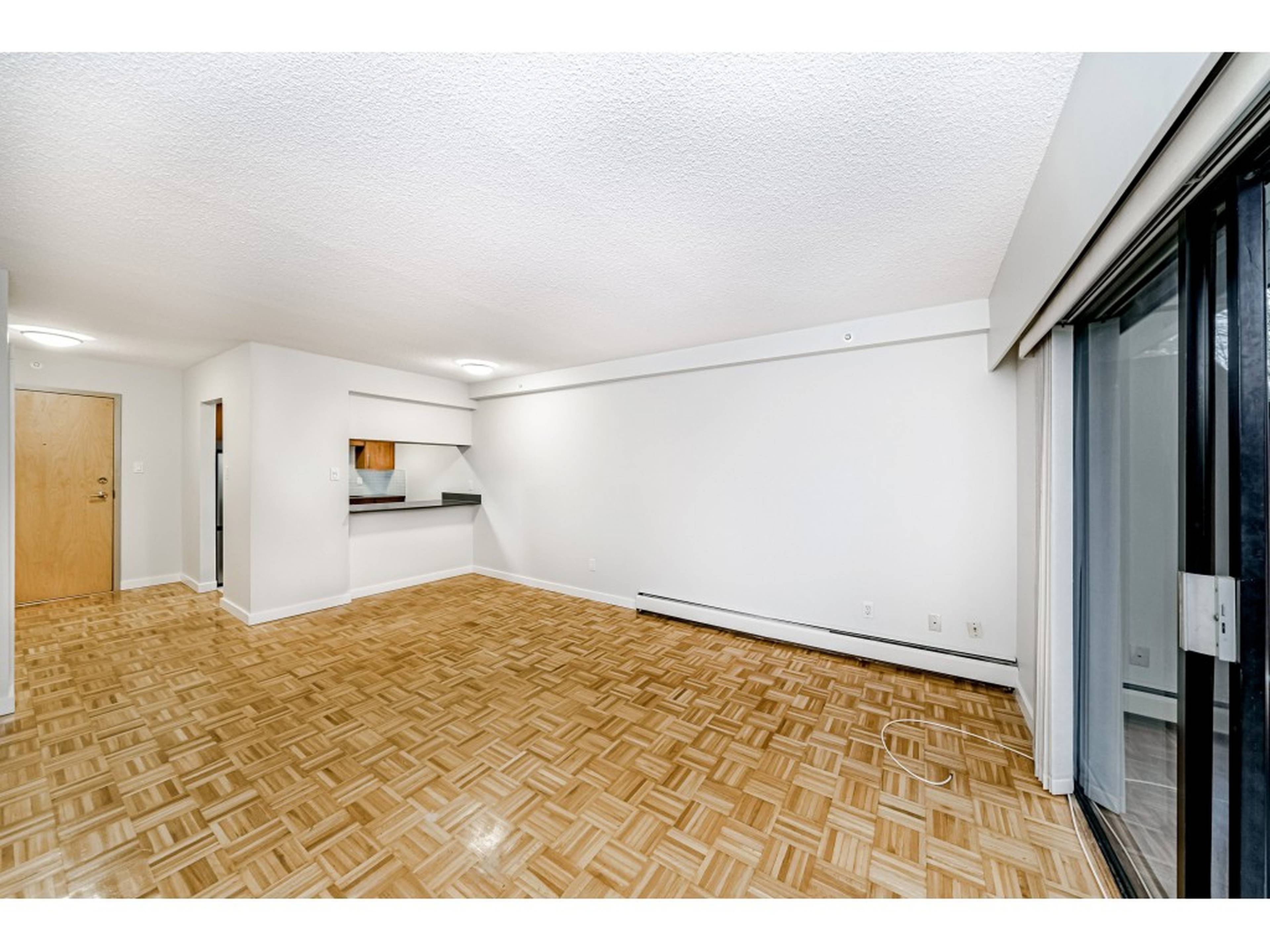 155 19th St. E, North Vancouver, BC 1 Bedroom Apartment for Rent