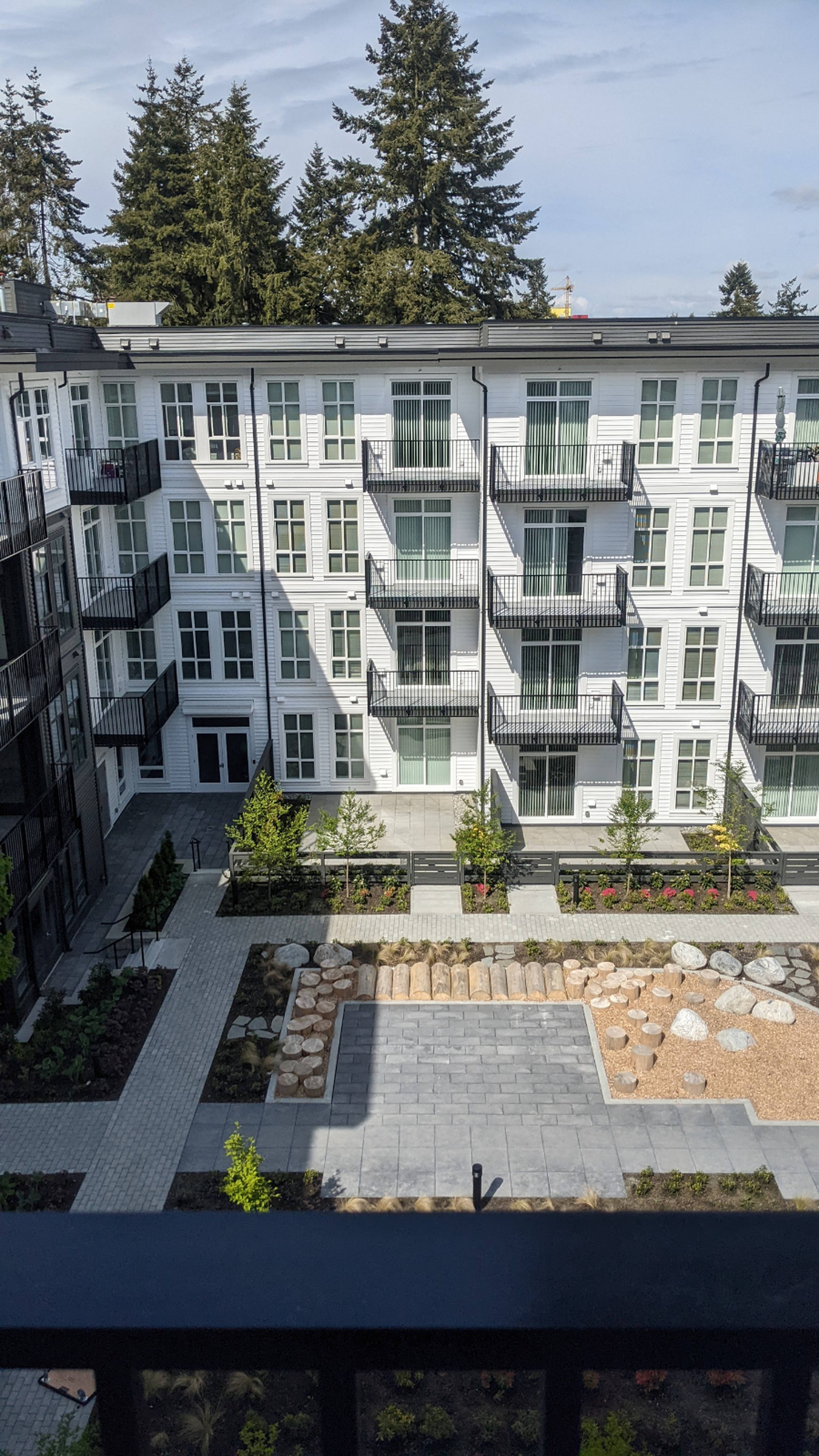 13933 105 Blvd, Surrey, BC 1 Bedroom Apartment for Rent liv.rent