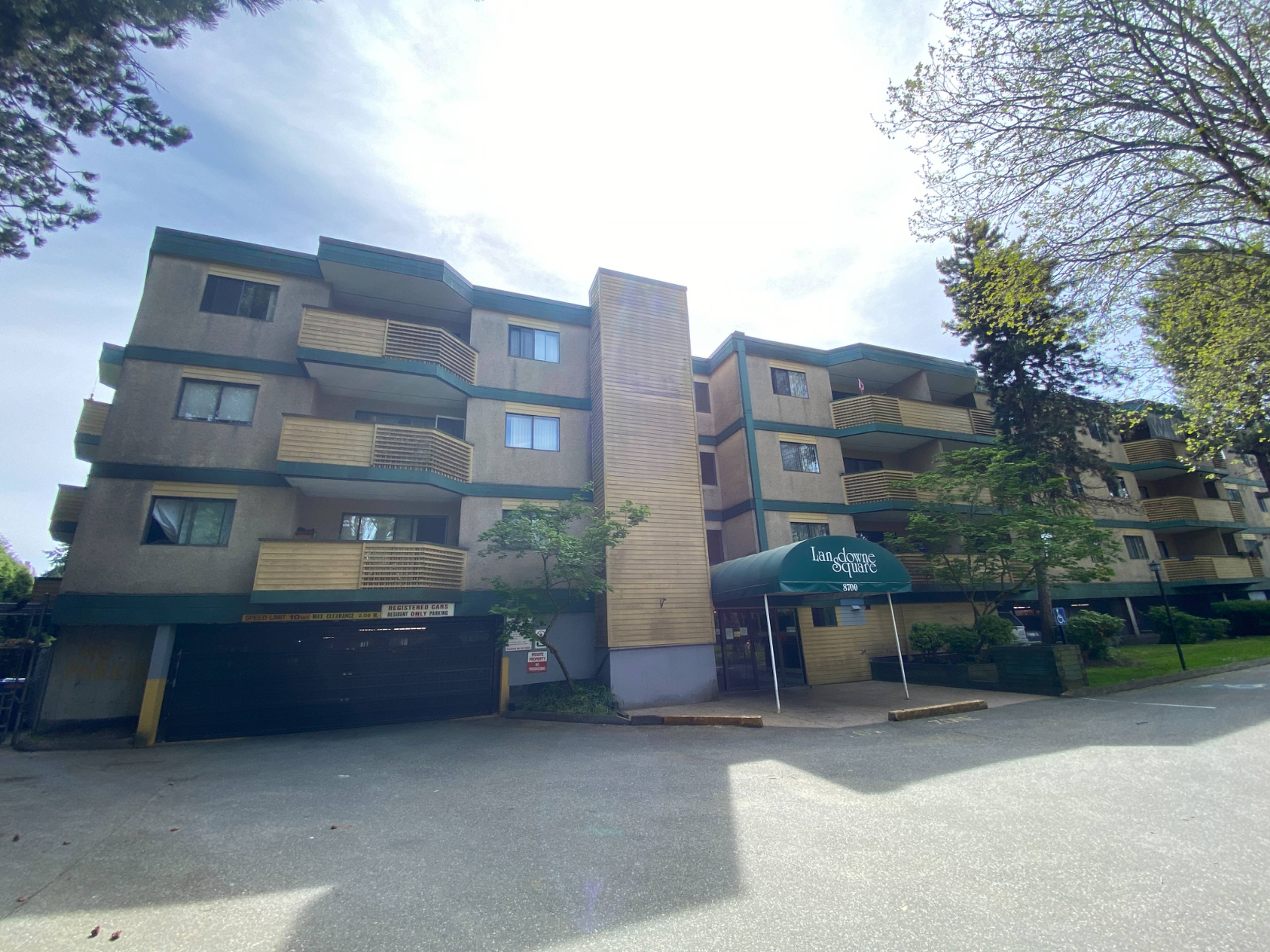 2 室  · 1 卫 for rent $2,200 / 月