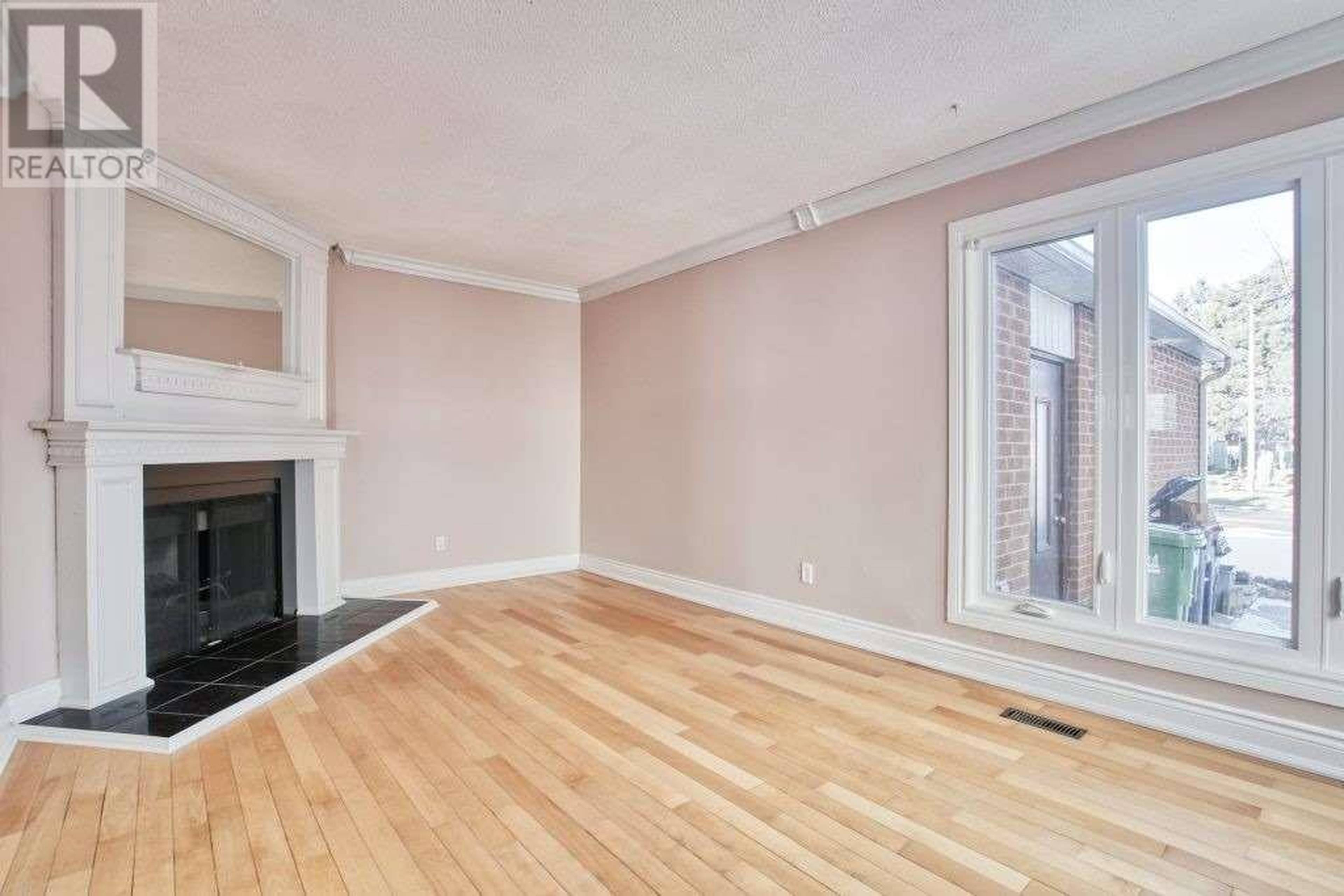 122 Sadlee Cove Cres, Scarborough, ON 3 Bedroom House for Rent liv.rent