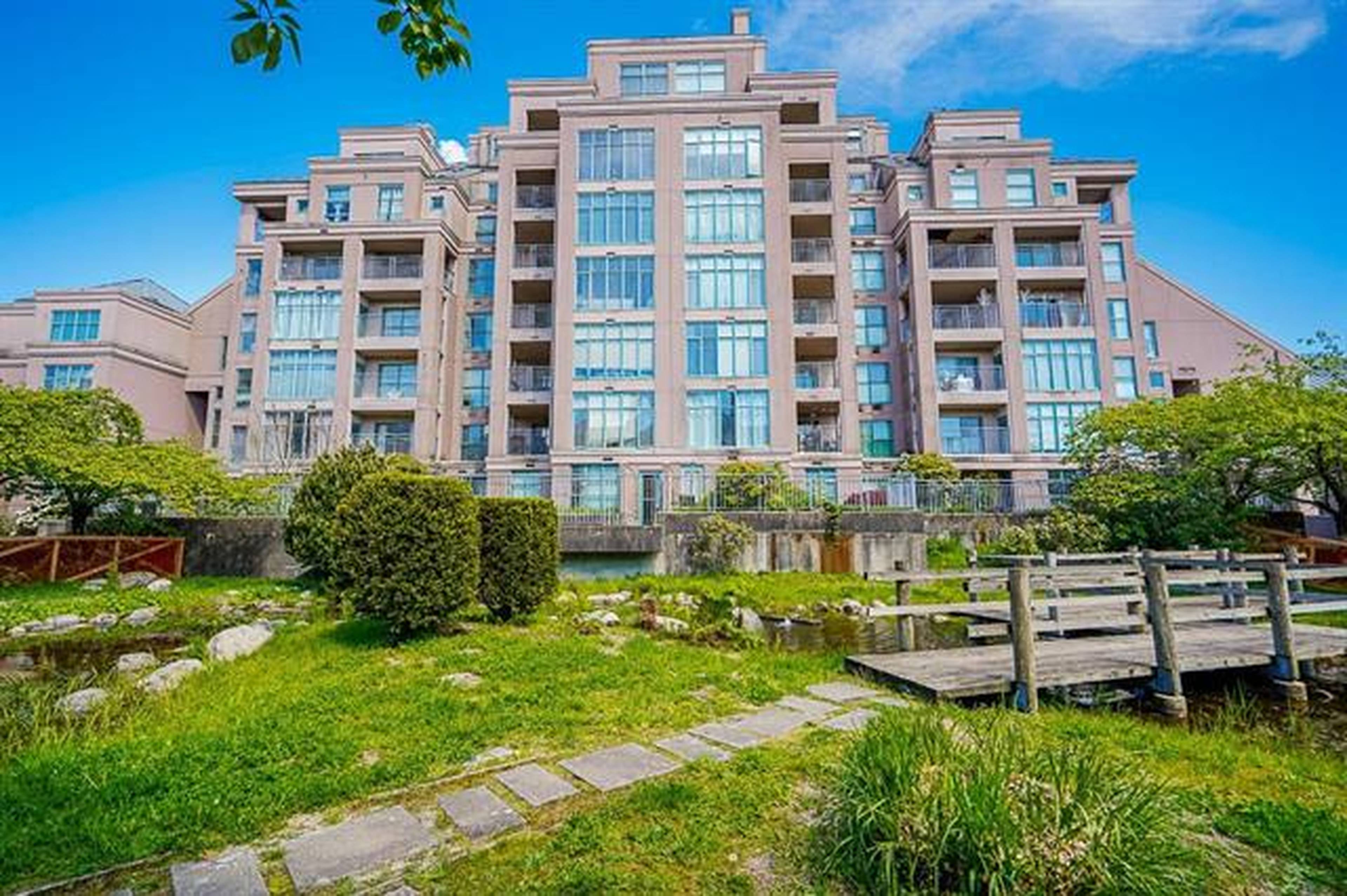 602 2468 Broadway E, Vancouver, BC 2 Bedroom Apartment for Rent