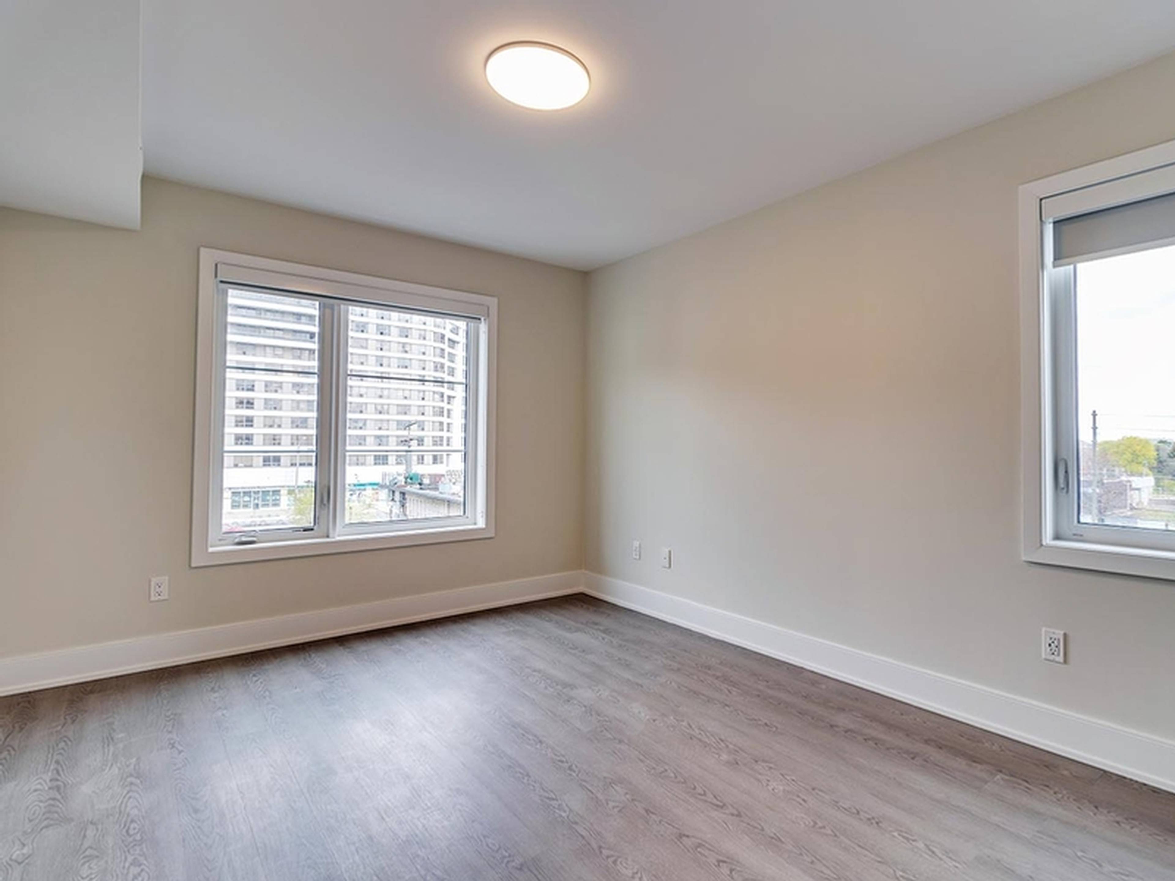 3 Bedroom 1265 Birchmount Rd, Scarborough, ON 3 室 公寓 出租 liv.rent