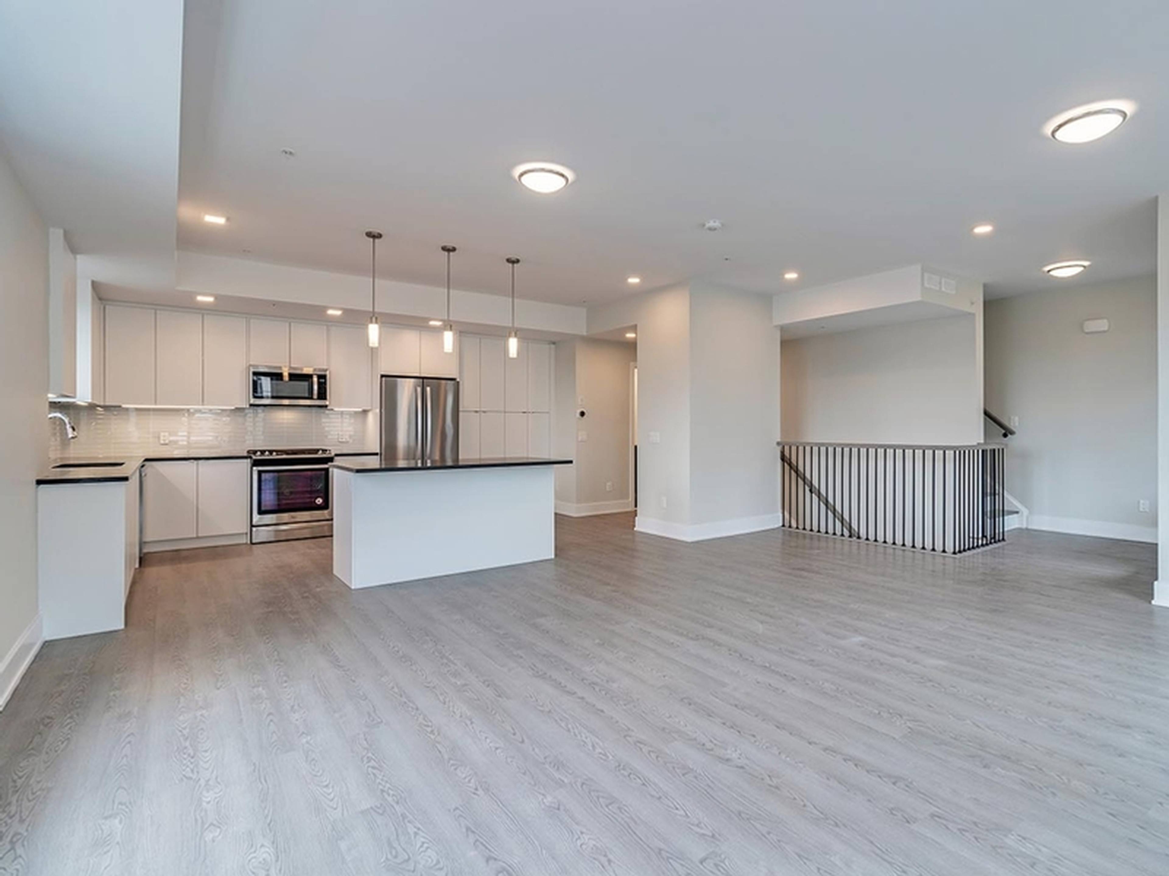 3 Bedroom 1265 Birchmount Rd, Scarborough, ON 3 Bedroom Apartment