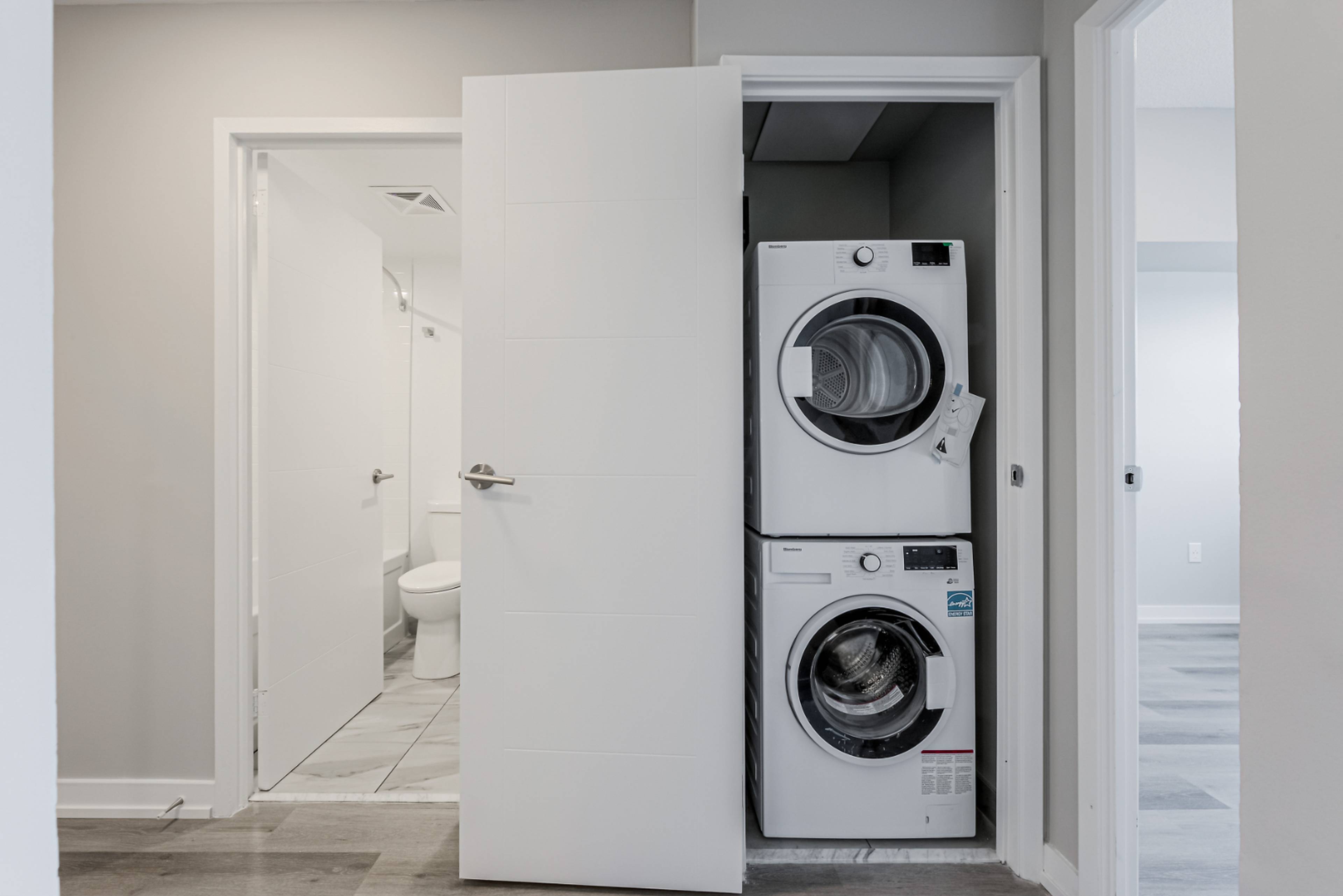 191 Sherbourne St, Toronto, ON 2 Bedroom Apartment for Rent liv.rent